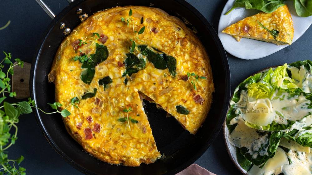 Bondeomelett med chorizo og Bufarost