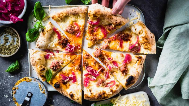 Hvit pizza med nduja og salciccia
