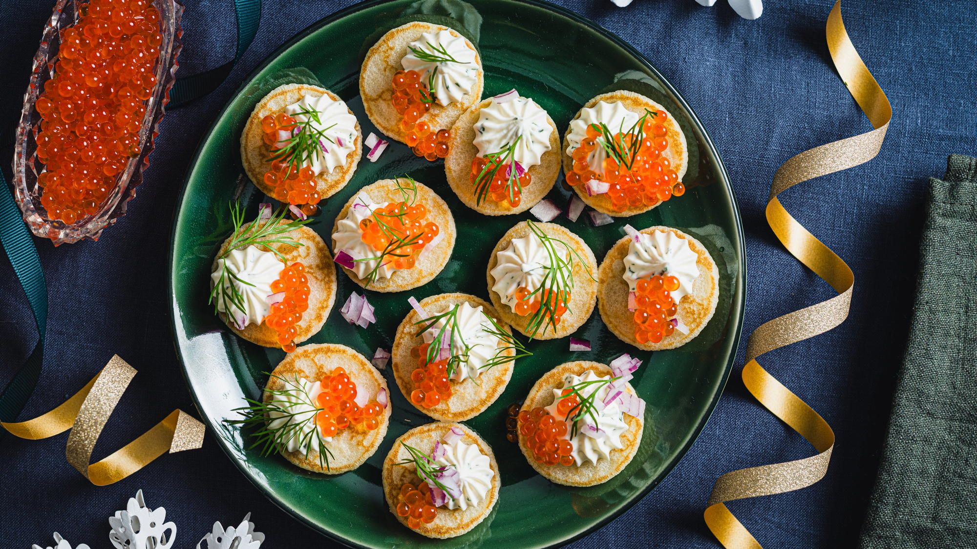 Blinis med løyrom og pisket rømme