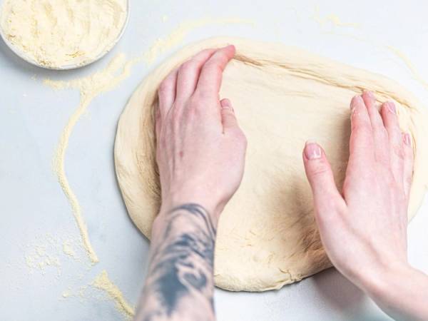 Napolitansk pizzadeig steg for steg