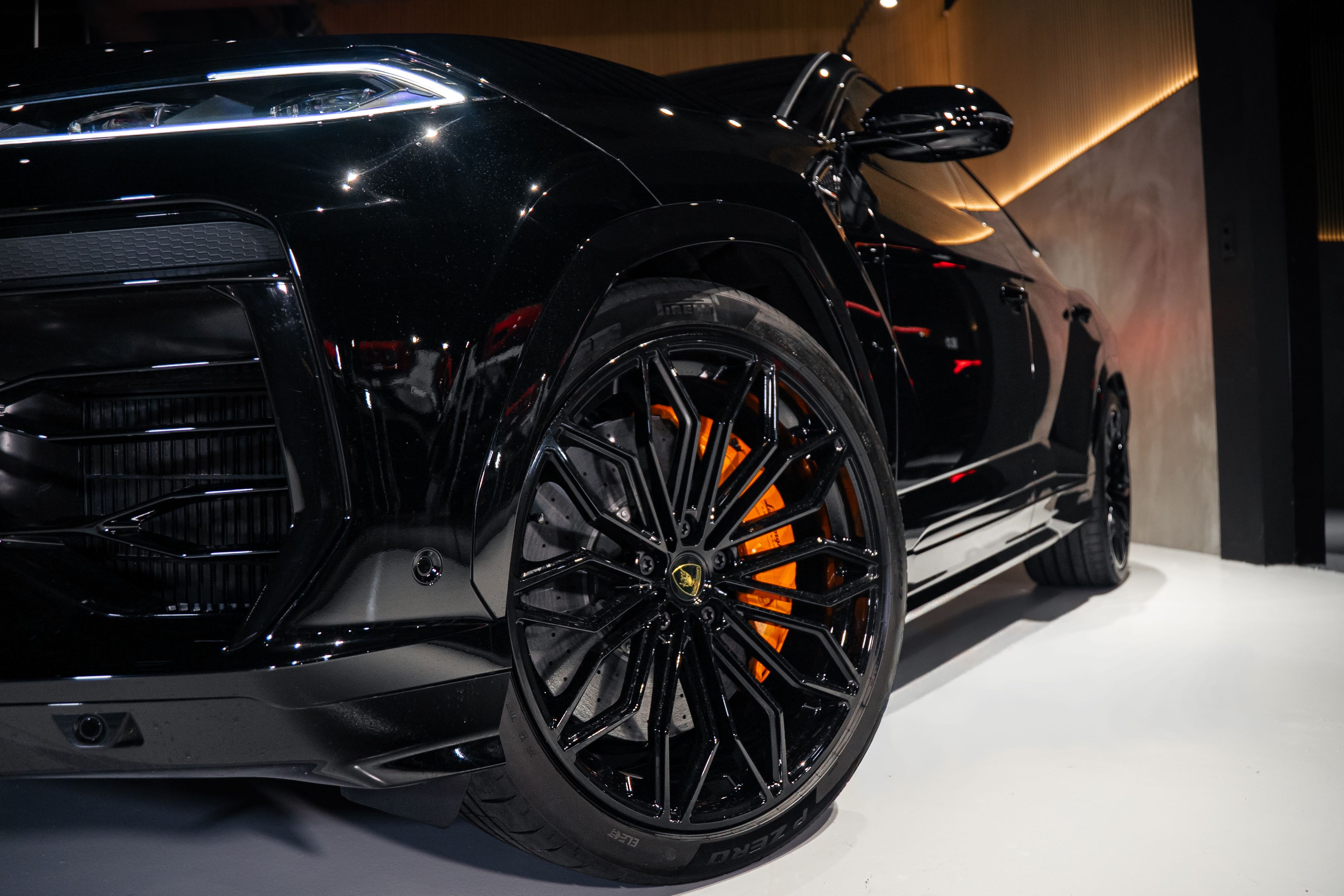 Lamborghini Urus — foto 4