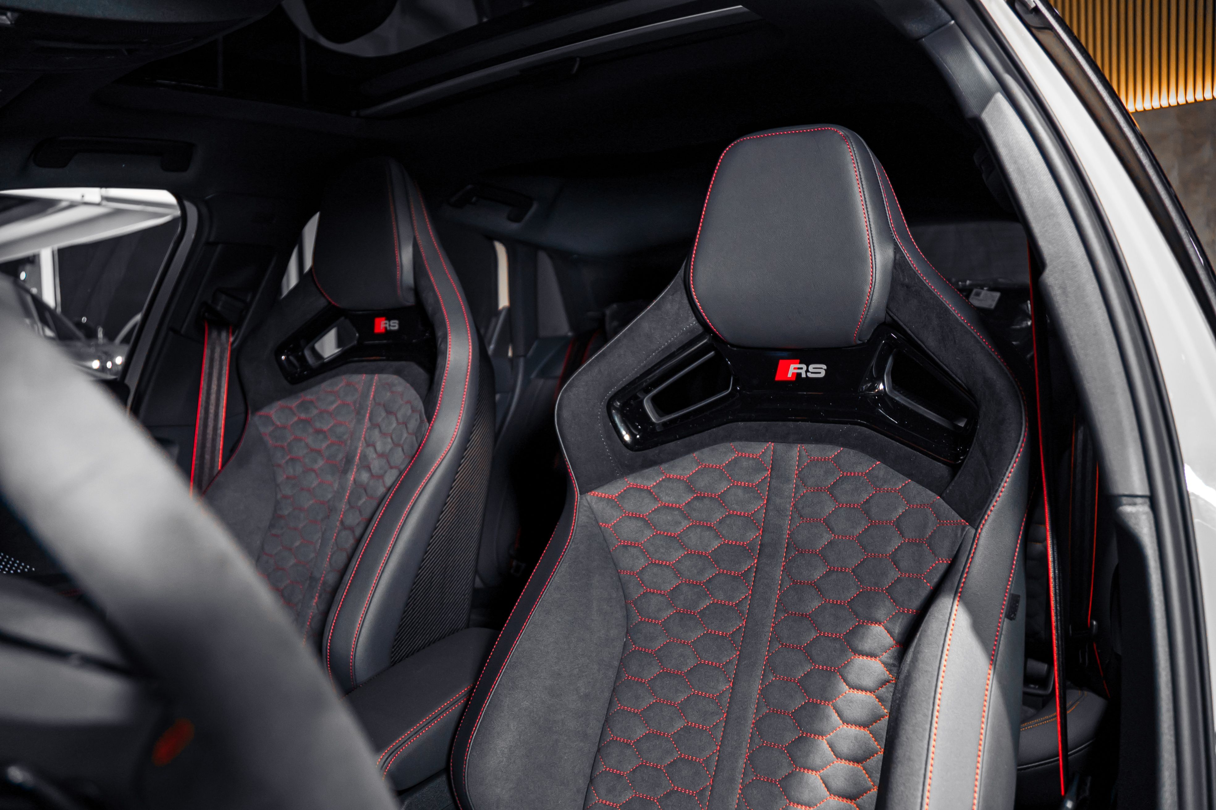 Audi RS3 Sportback — photo 8