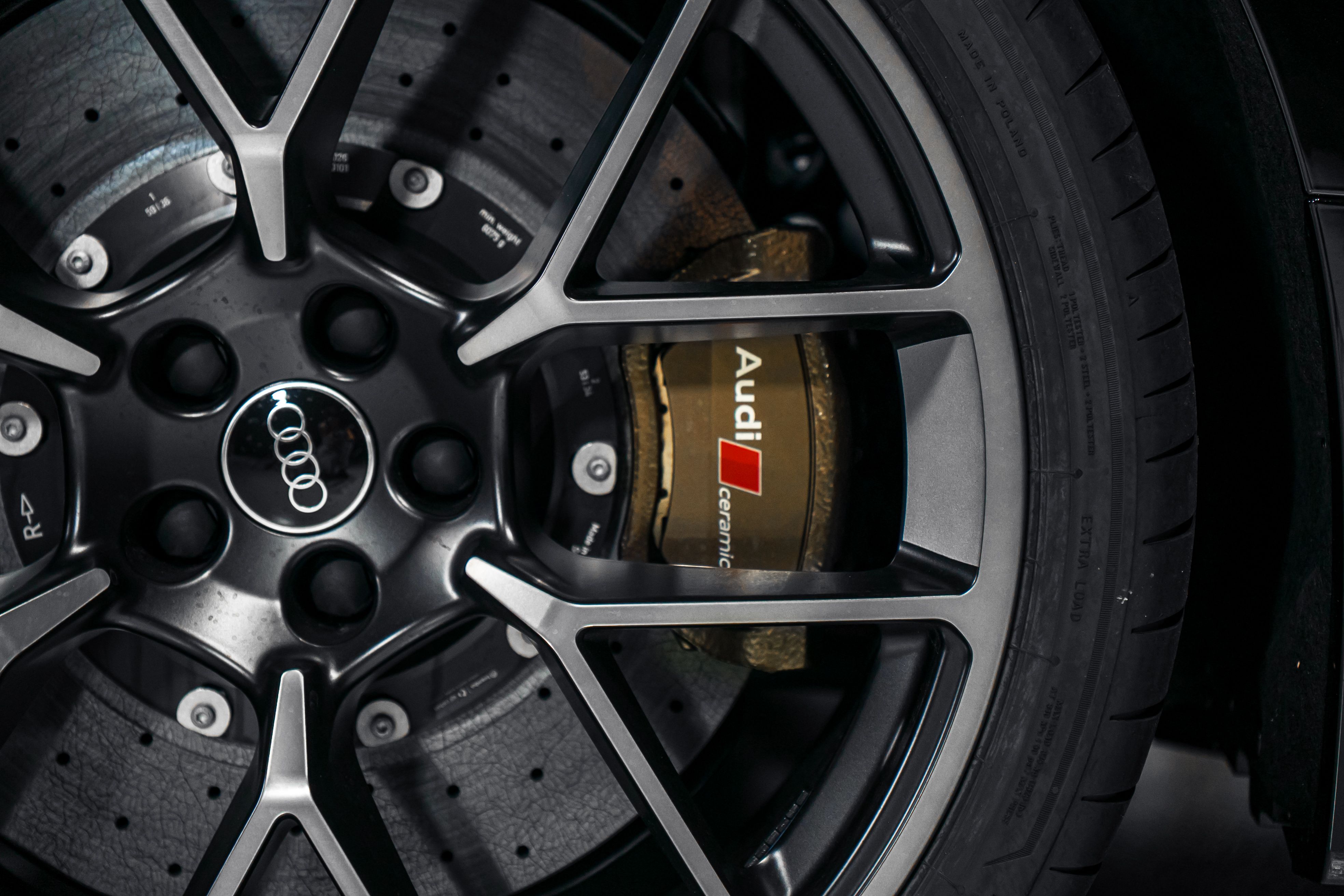 Audi RS5 Sedan  — foto 18
