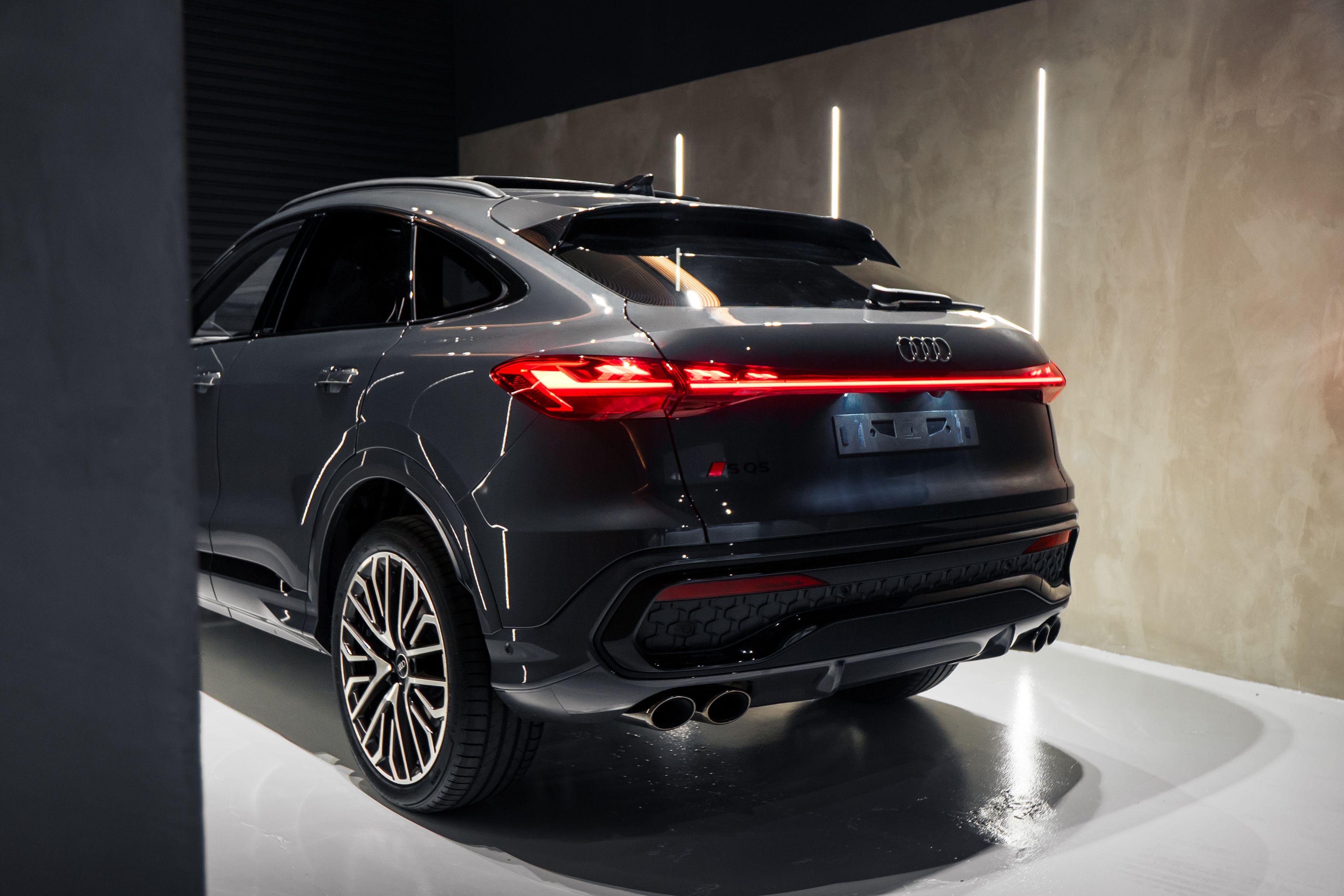 Audi SQ5 — foto 13