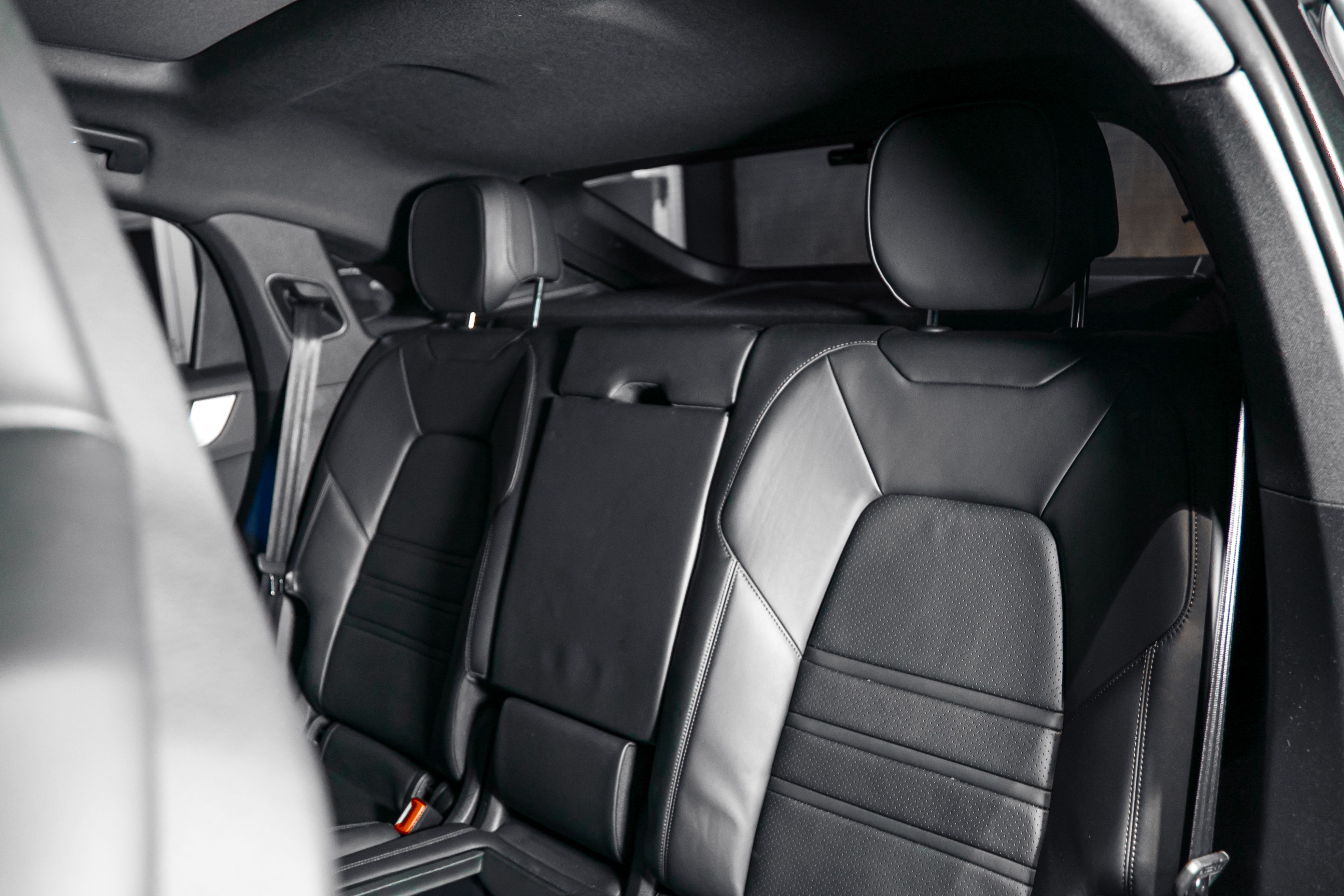 Porsche Cayenne  — photo 9
