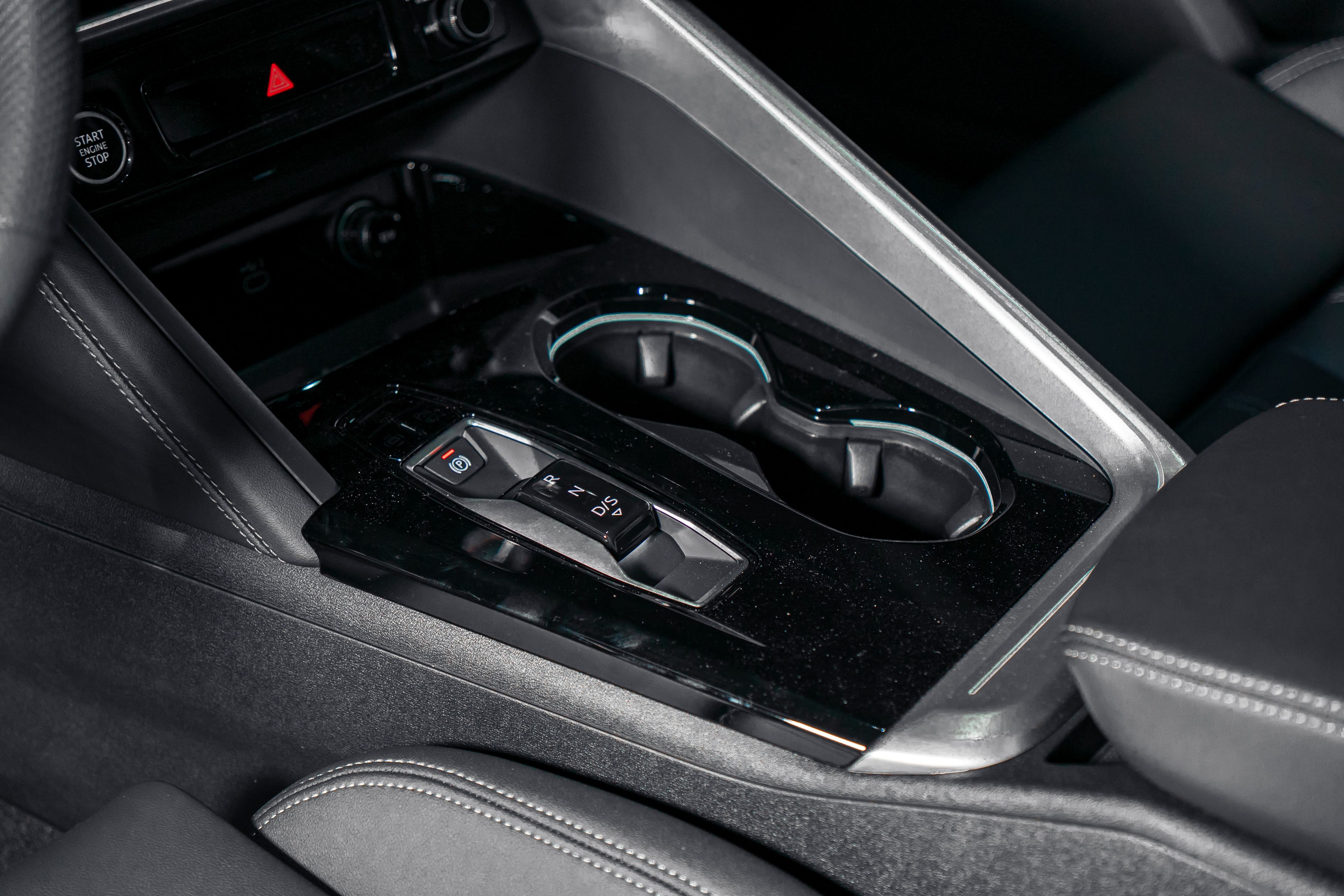 Audi Q5 Sportback  — foto 12
