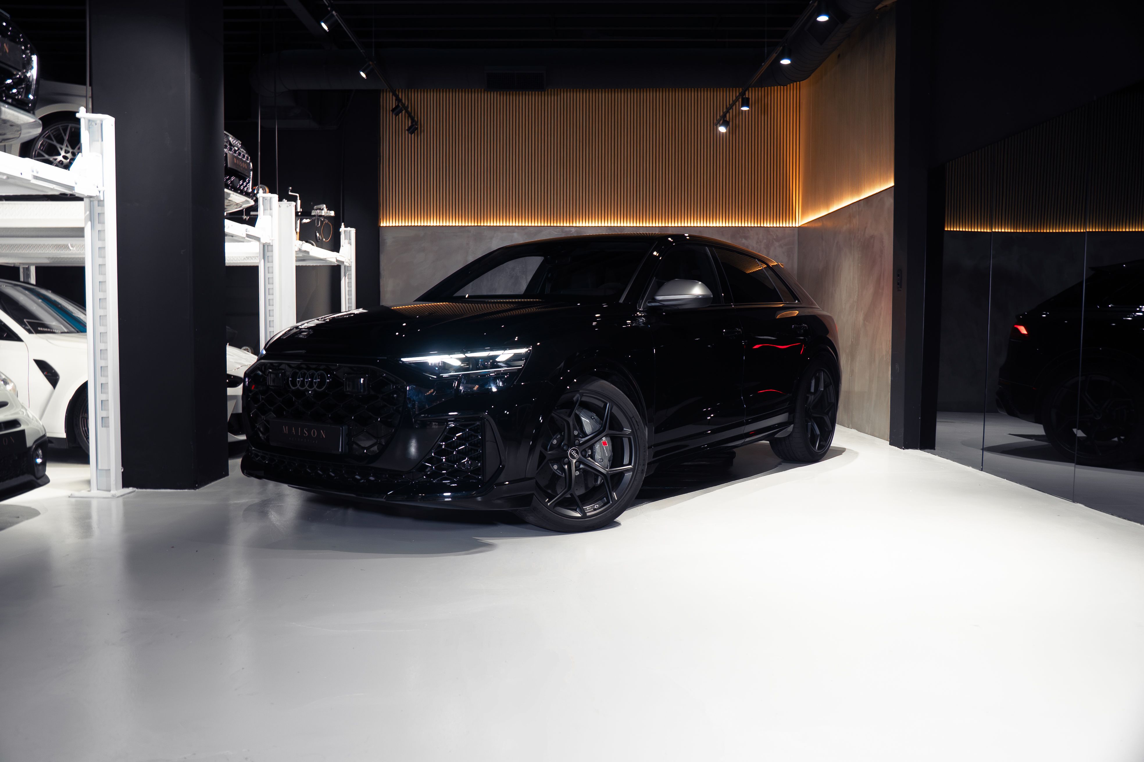 Audi RSQ8 Performance  — photo 1