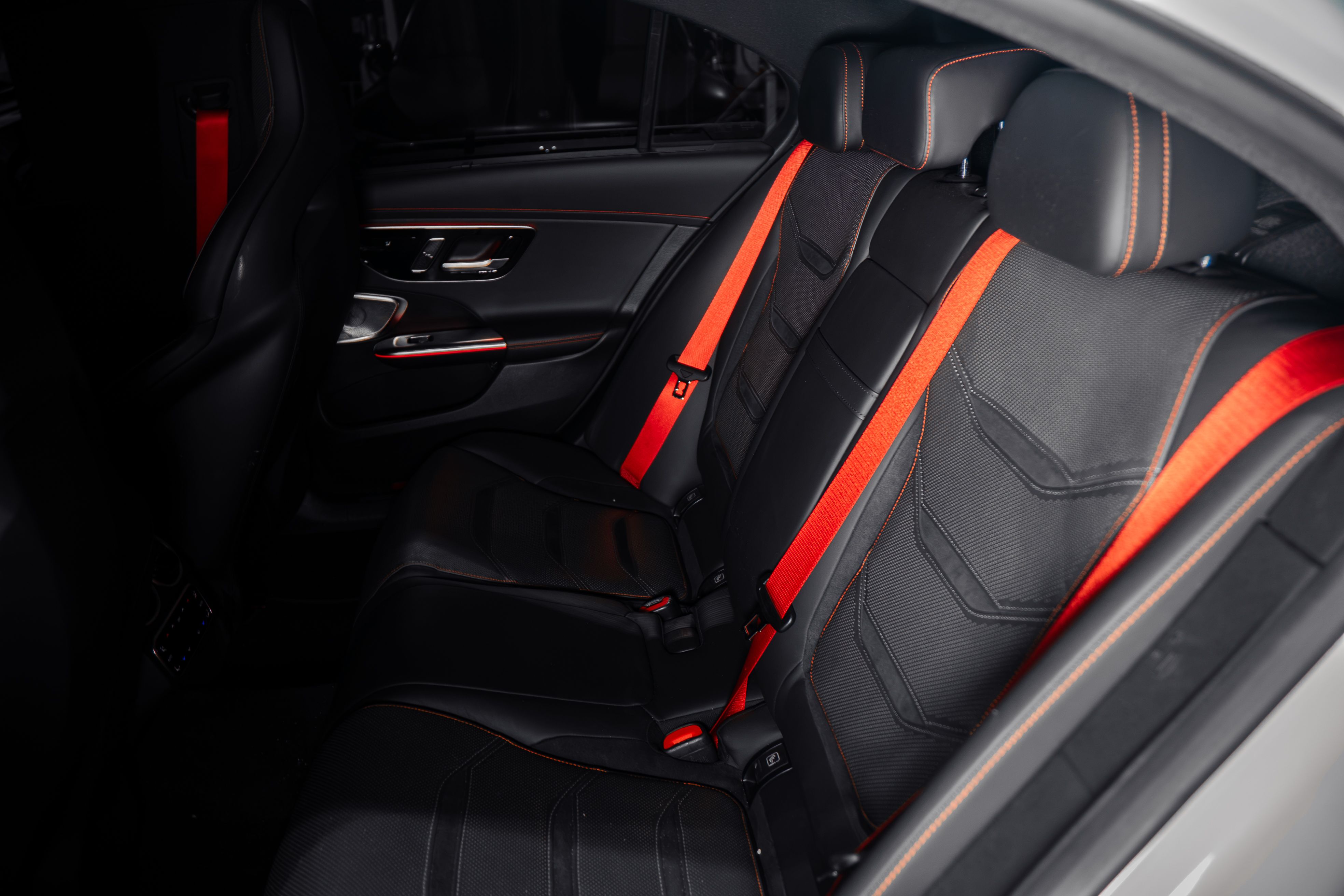 Mercedes-AMG C63 S — photo 13