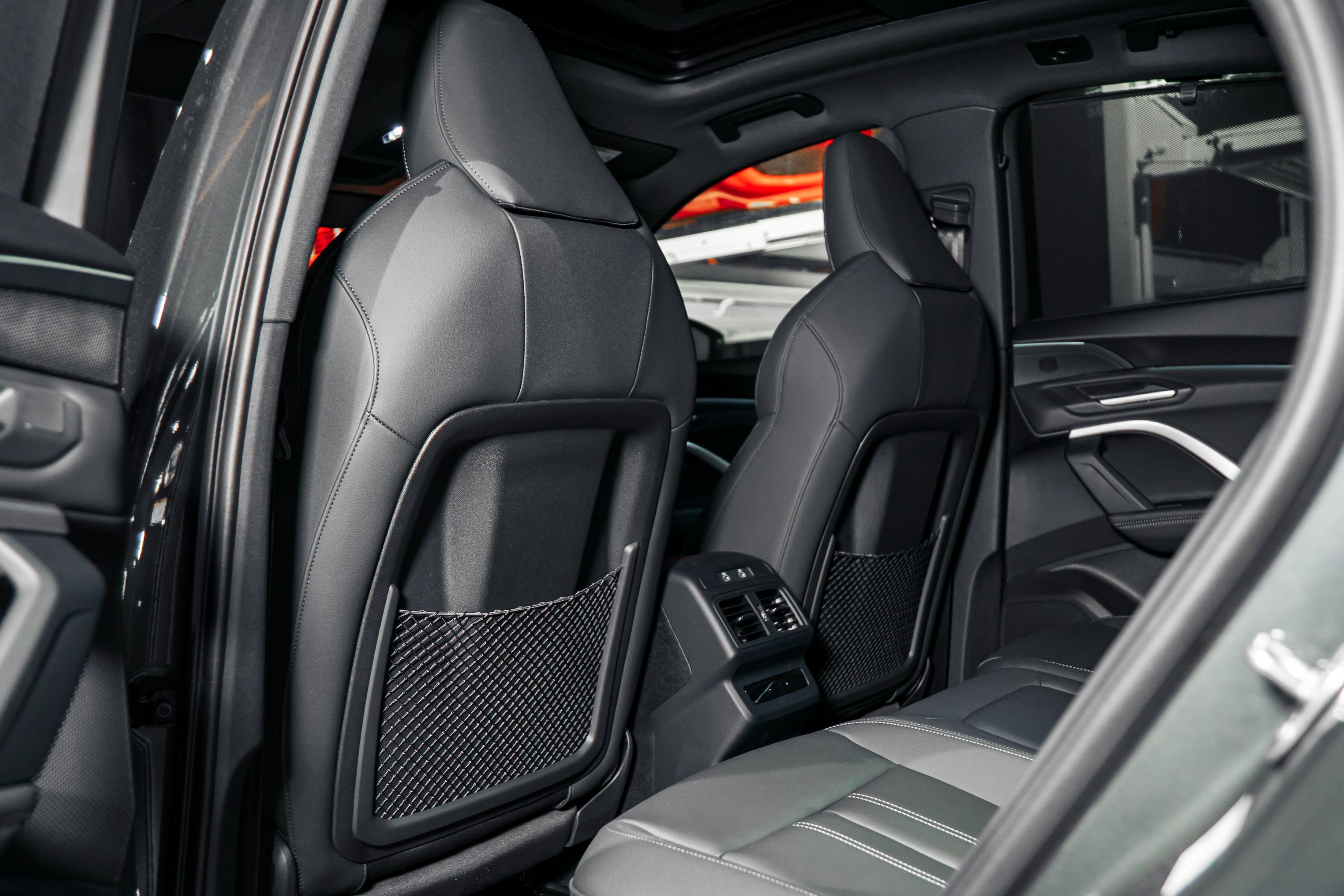 Audi Q5 Sportback  — foto 9