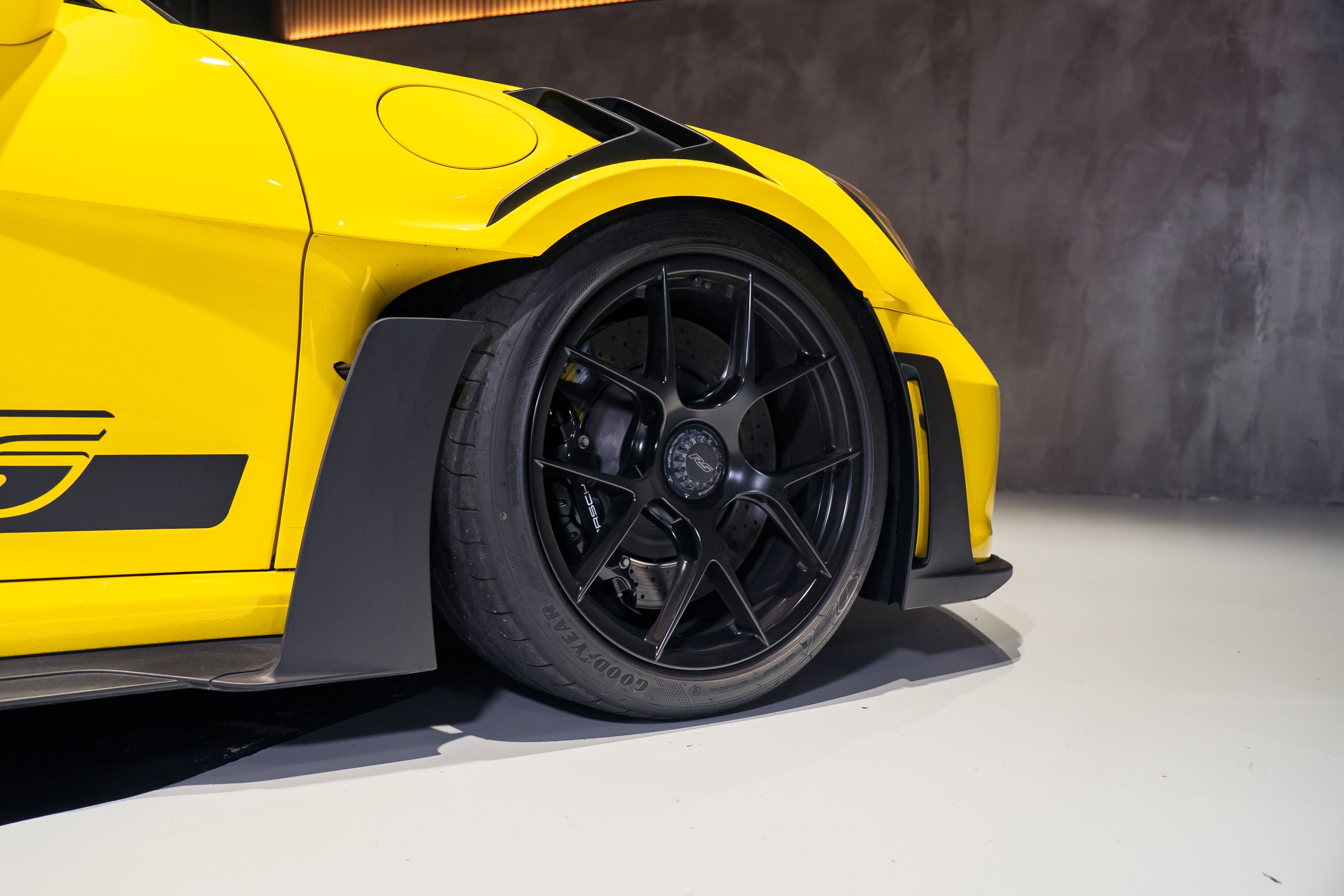 Porsche  992 GT3RS  — foto 7