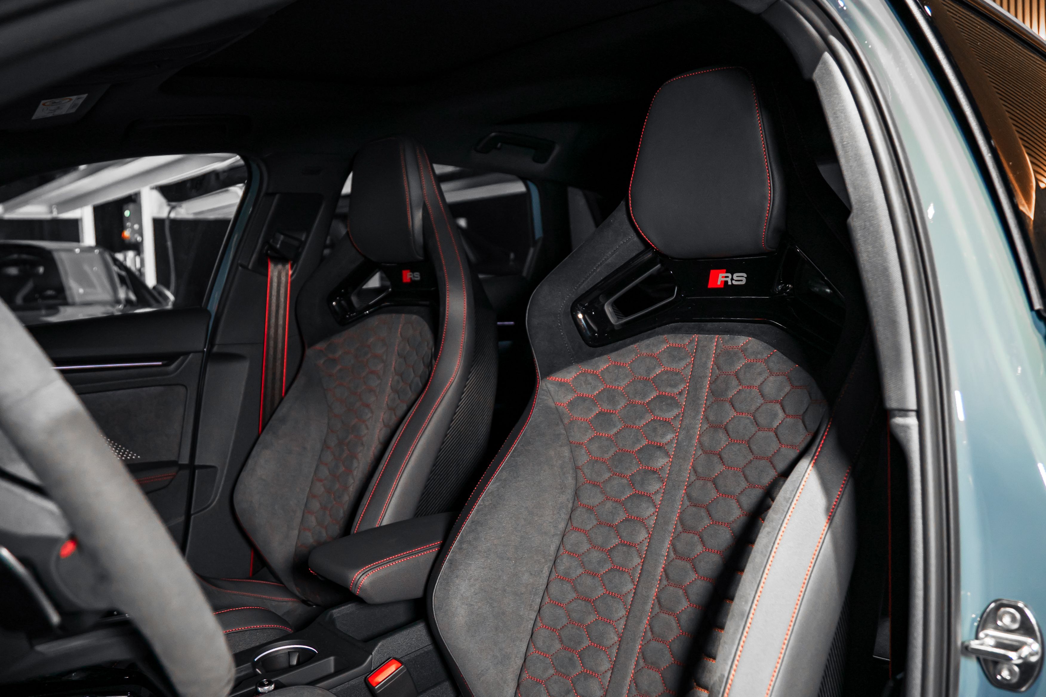 Audi RS3 Sportback — photo 10