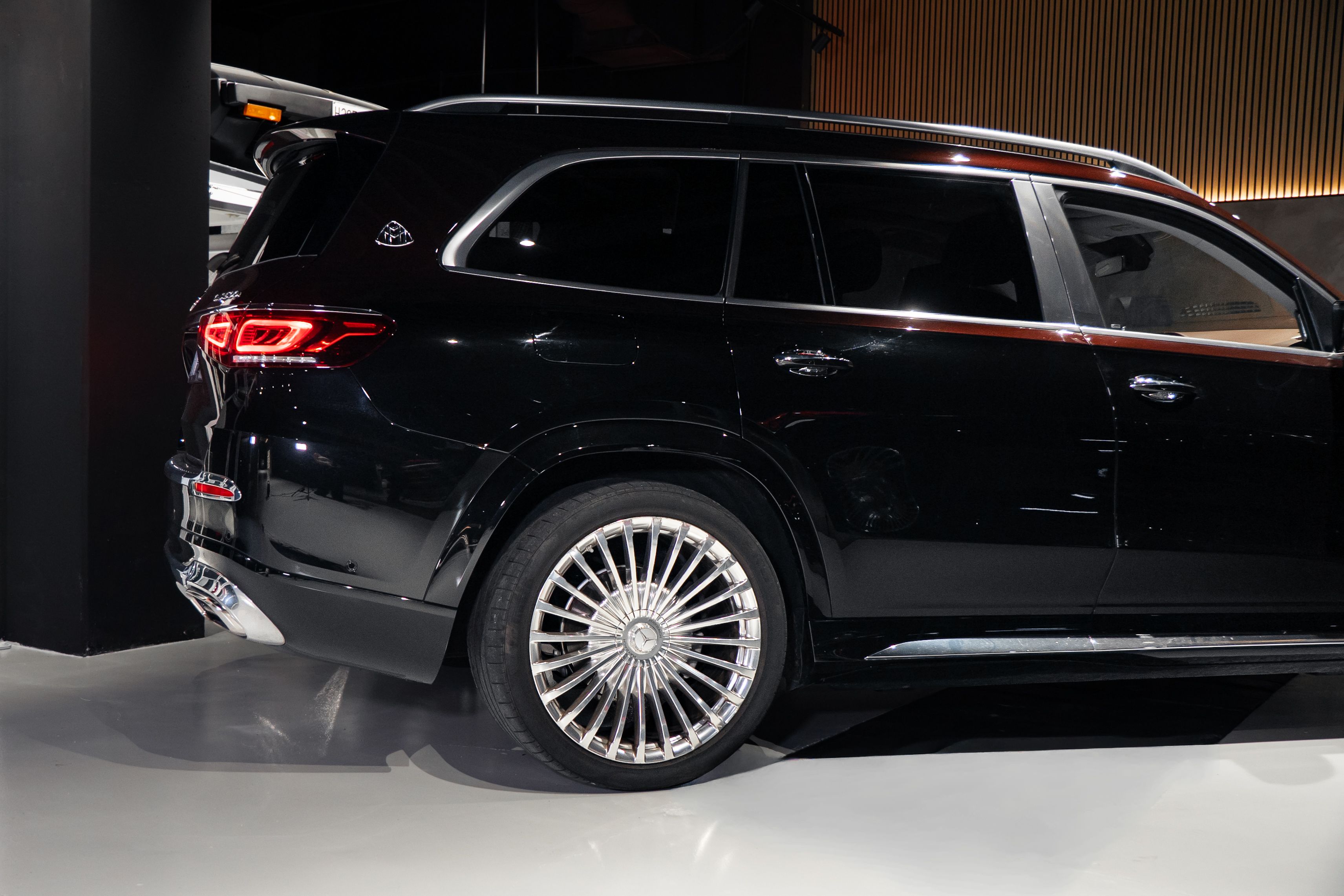 Mercedes-AMG Maybach GLS600 — foto 12