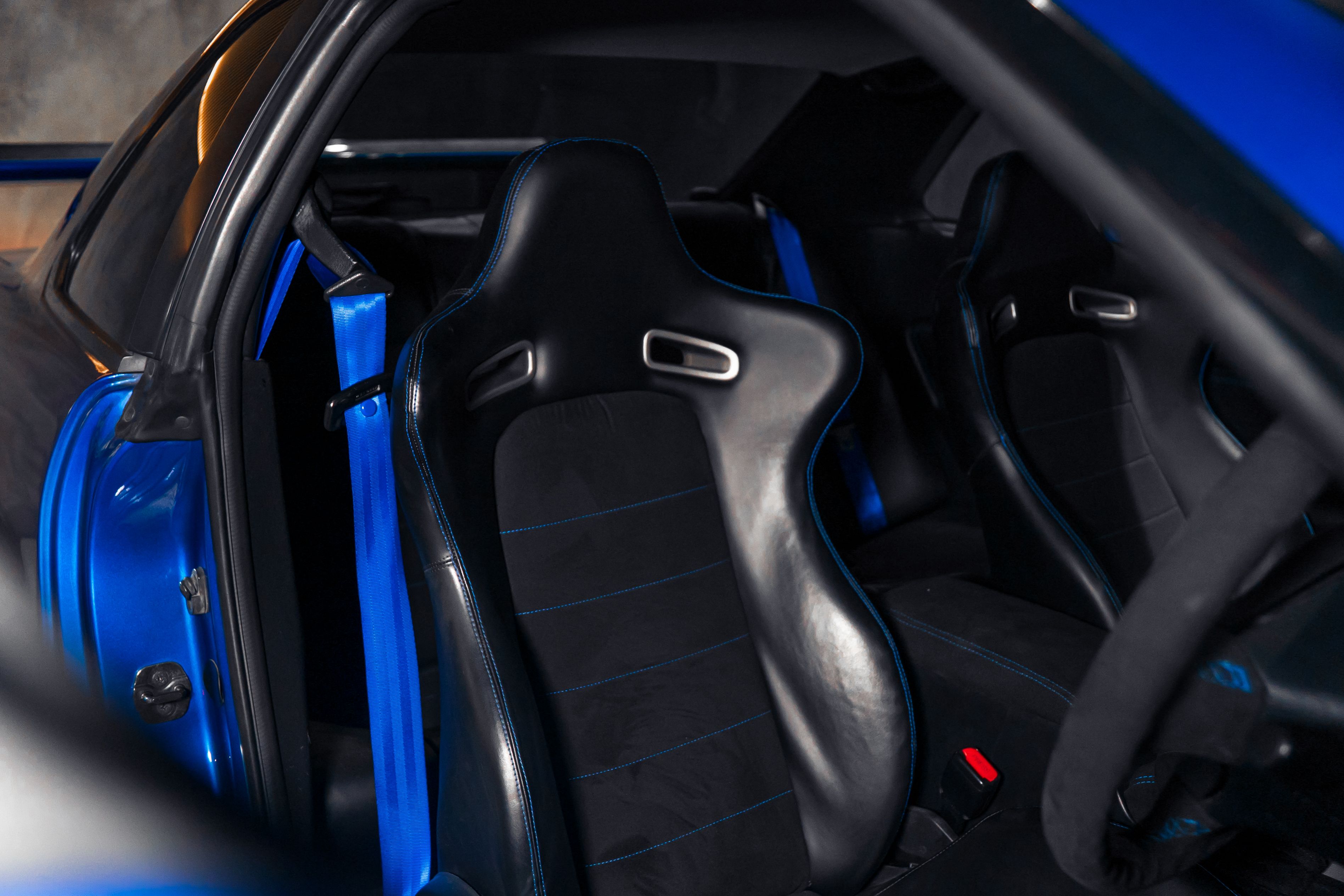 Nissan  Skyline GT-R R34 — foto 7