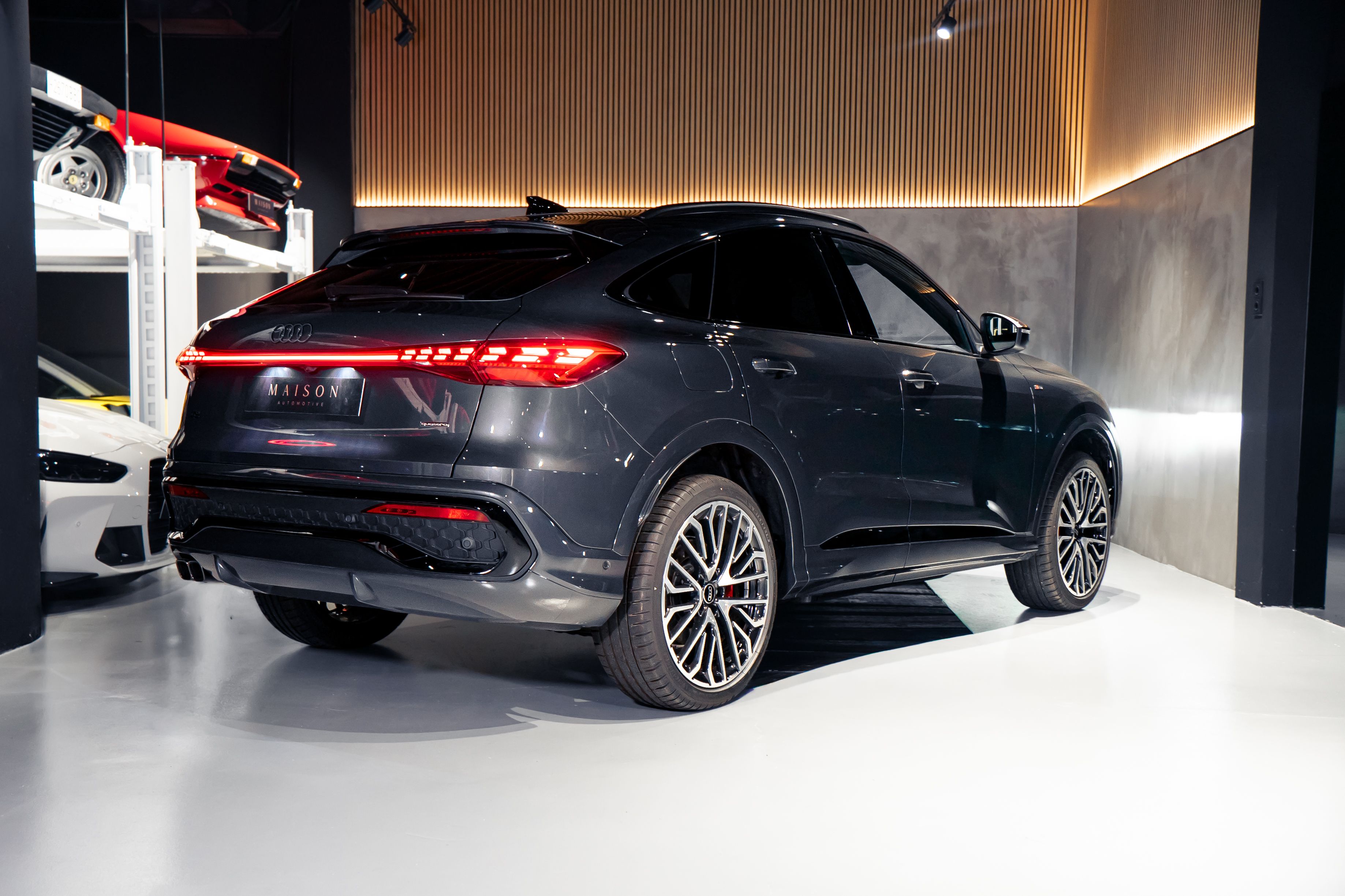 Audi Q5 Sportback  — foto 17