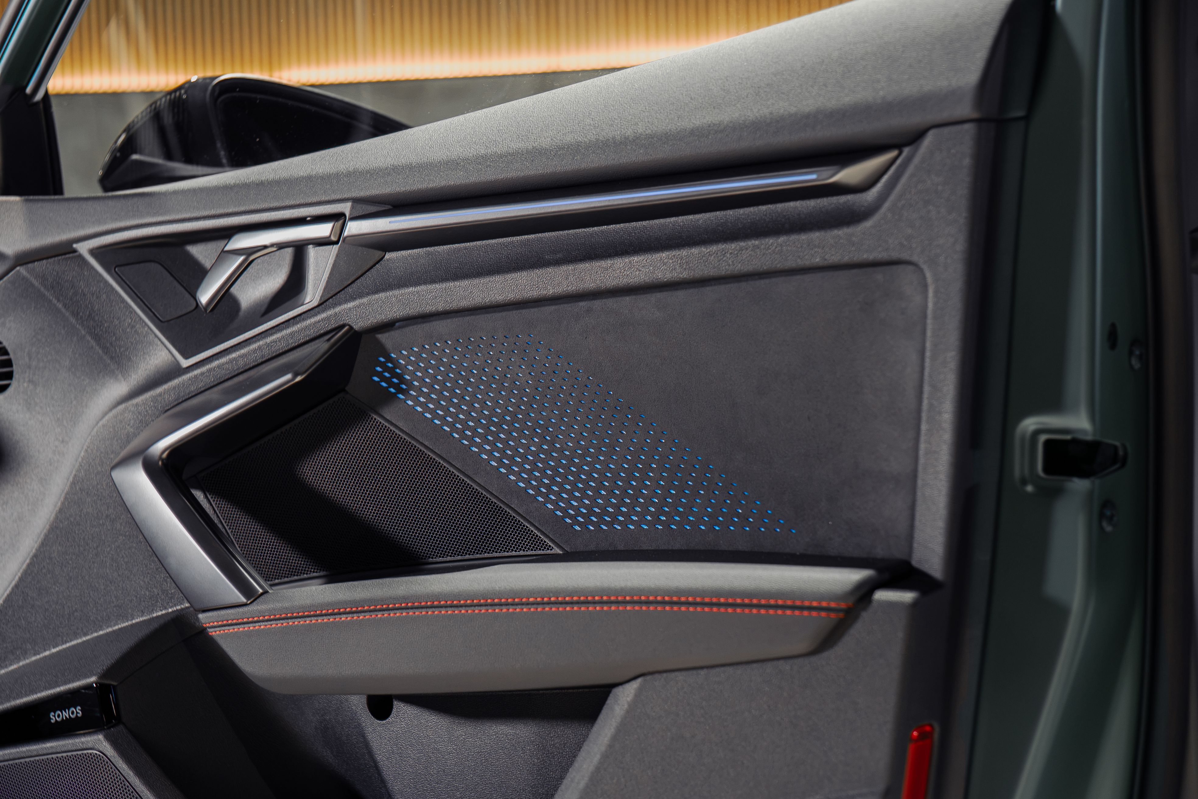 Audi RS3 Sportback — photo 12