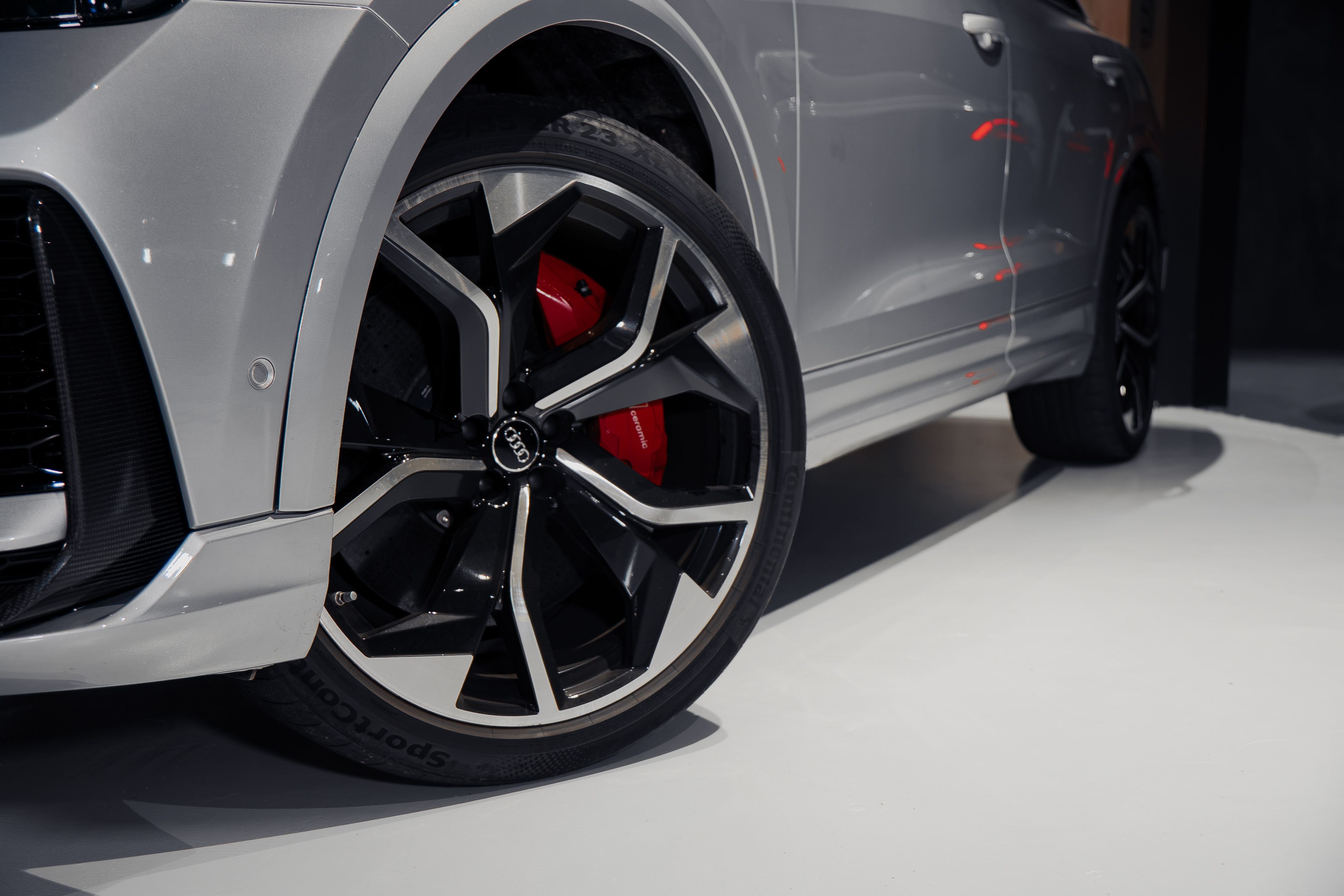 Audi RSQ8 — foto 2