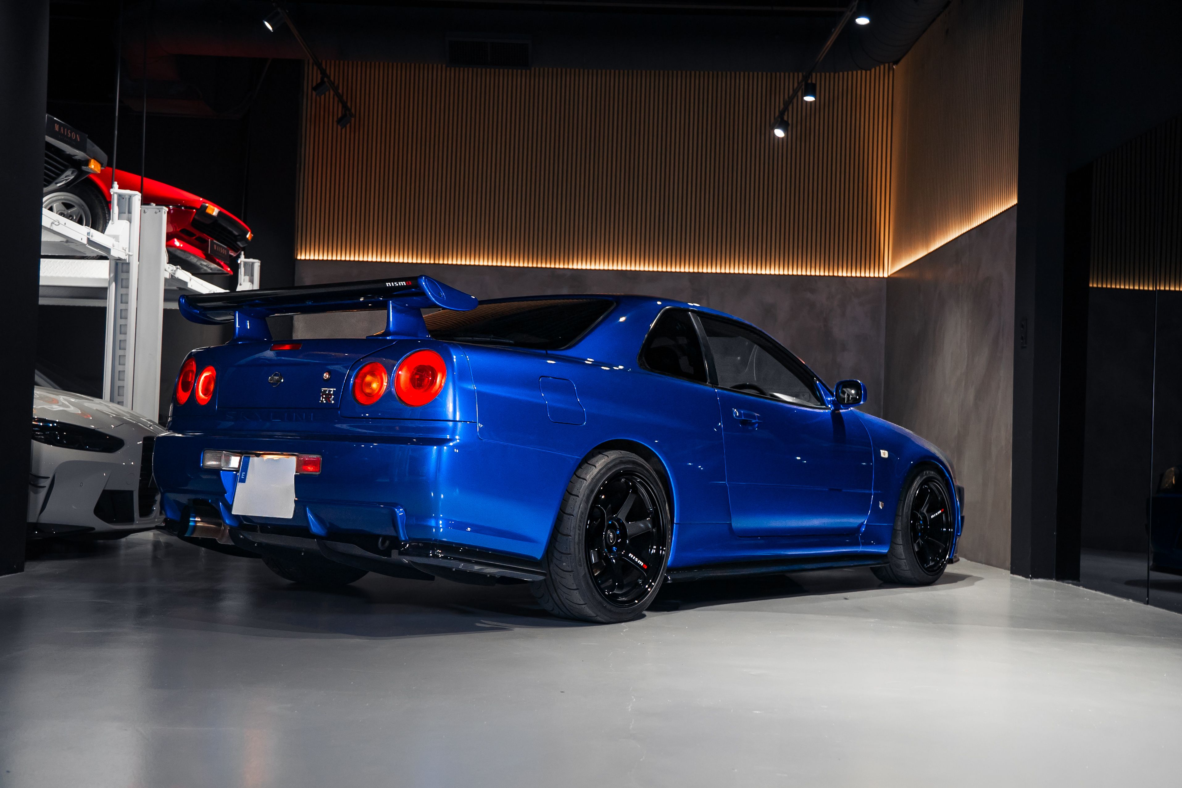 Nissan  Skyline GT-R R34 — foto 20