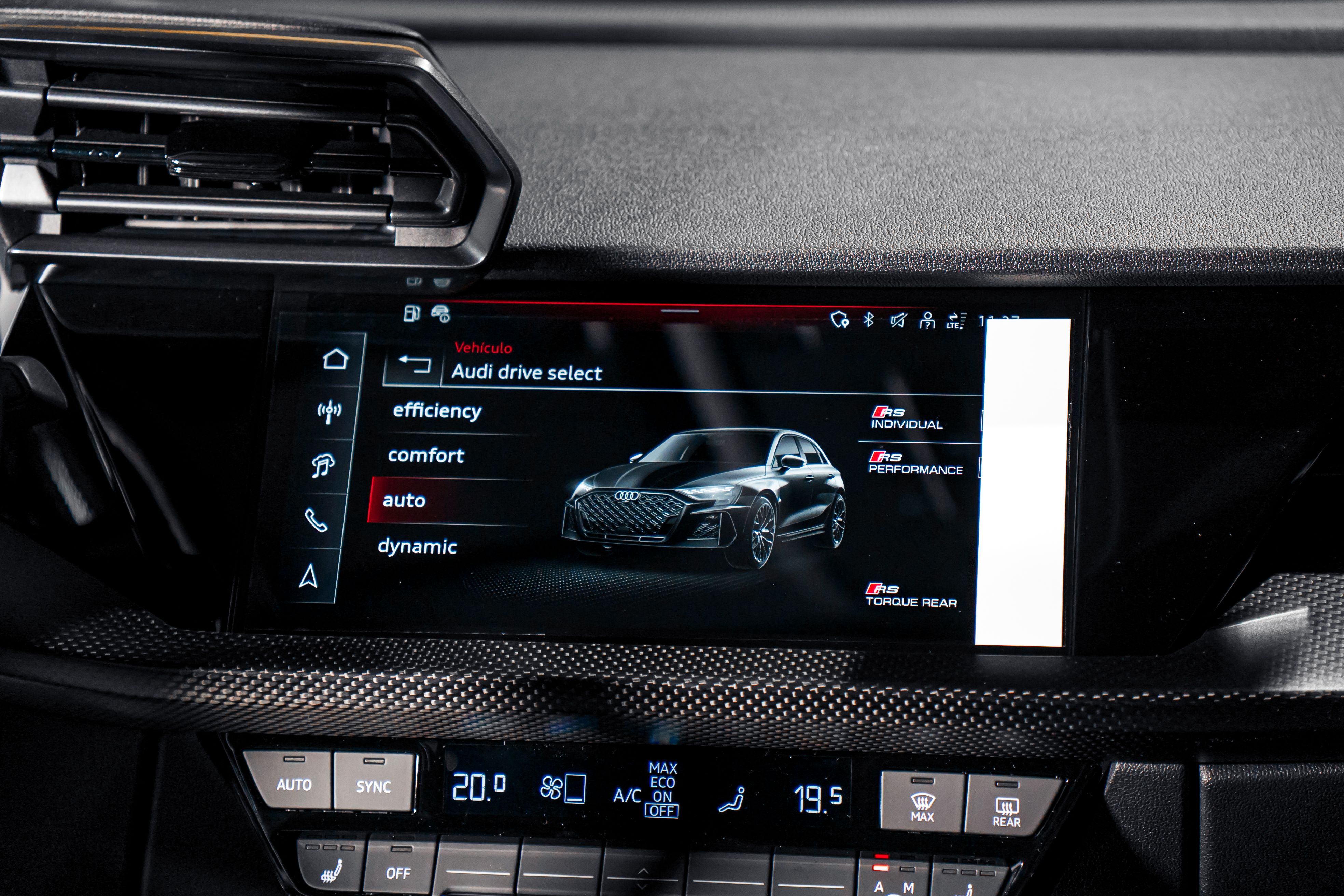 Audi RS3 Competition — photo 13