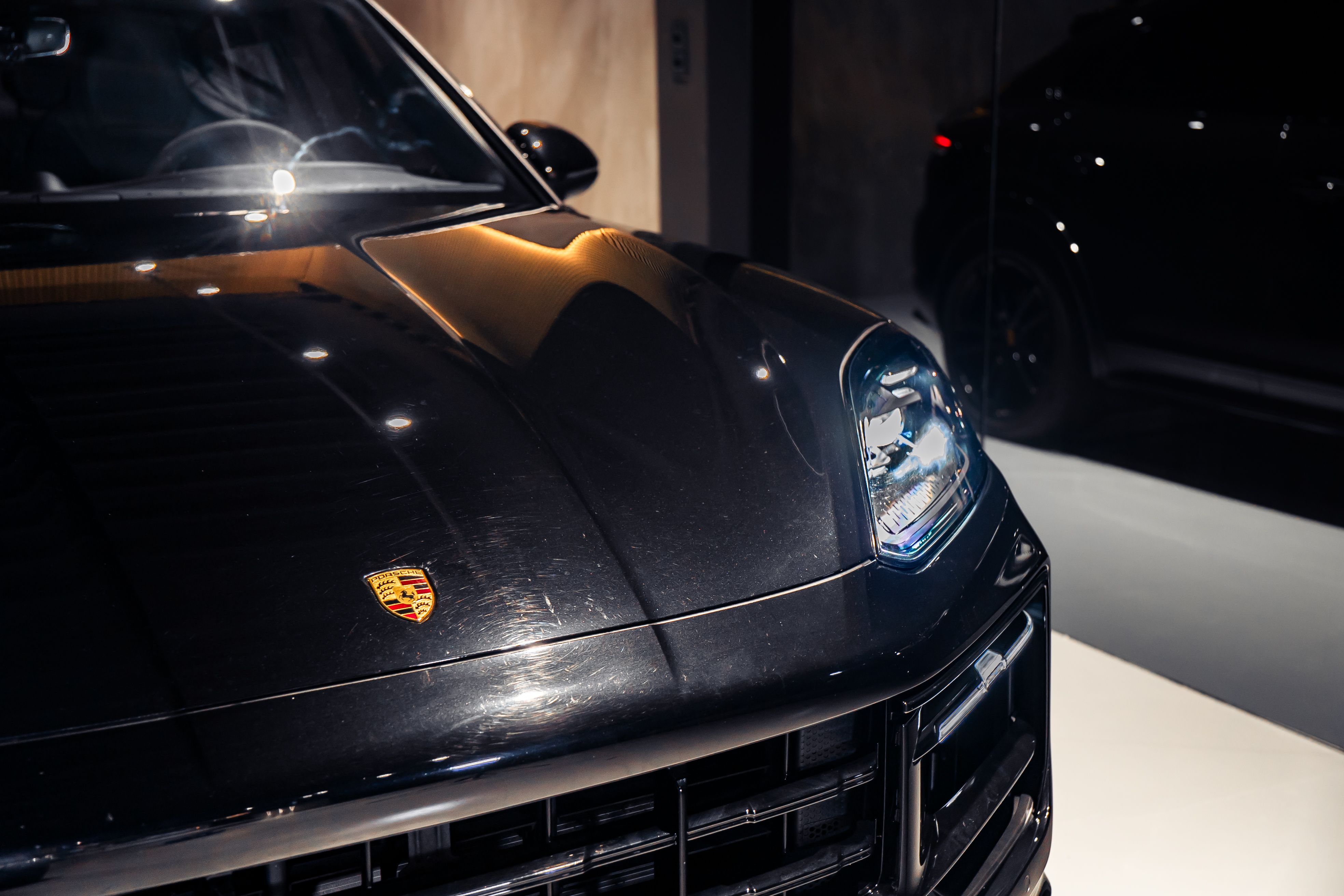 Porsche Cayenne  — photo 3