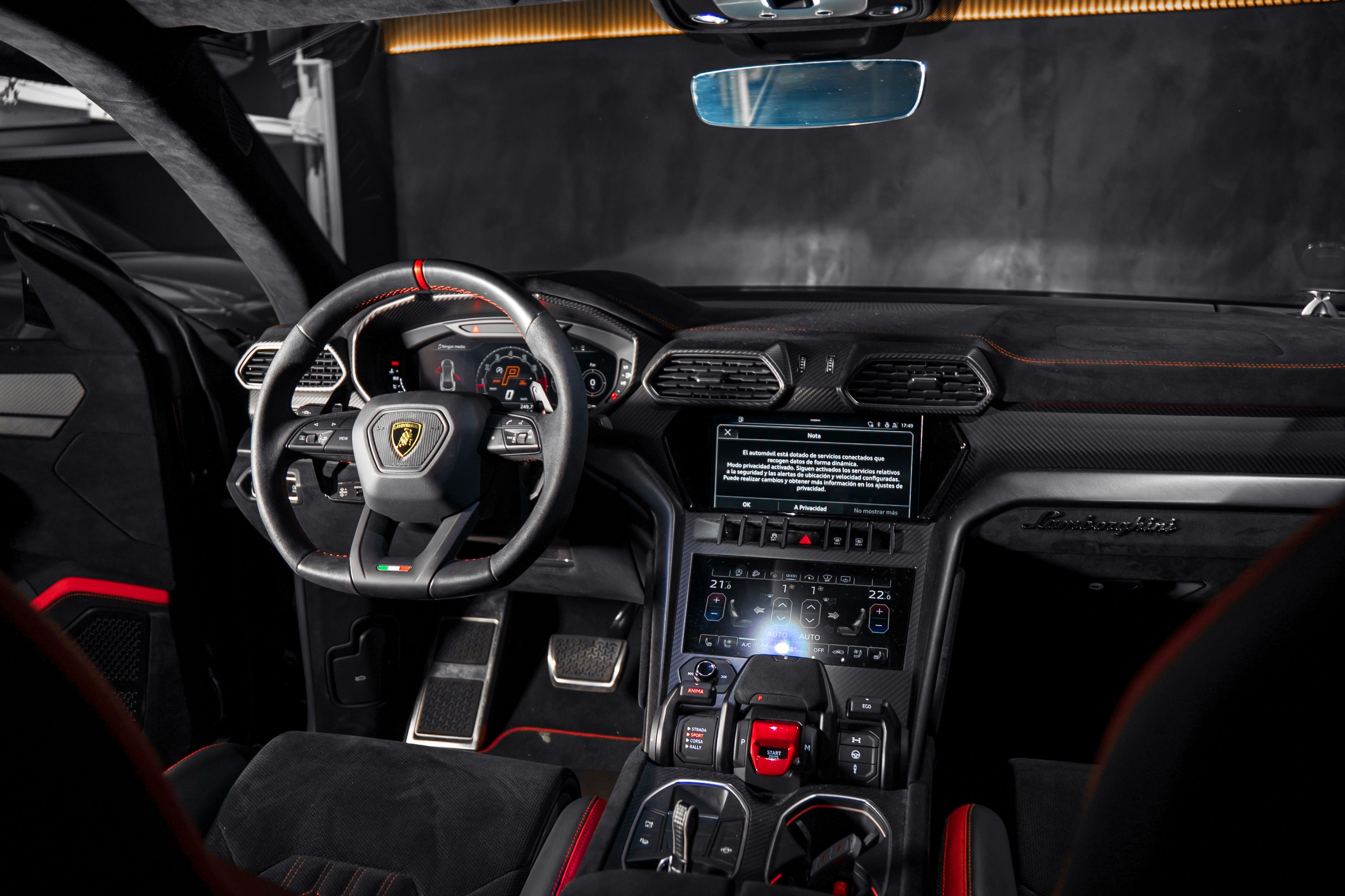 Lamborghini Urus Performante — photo 7