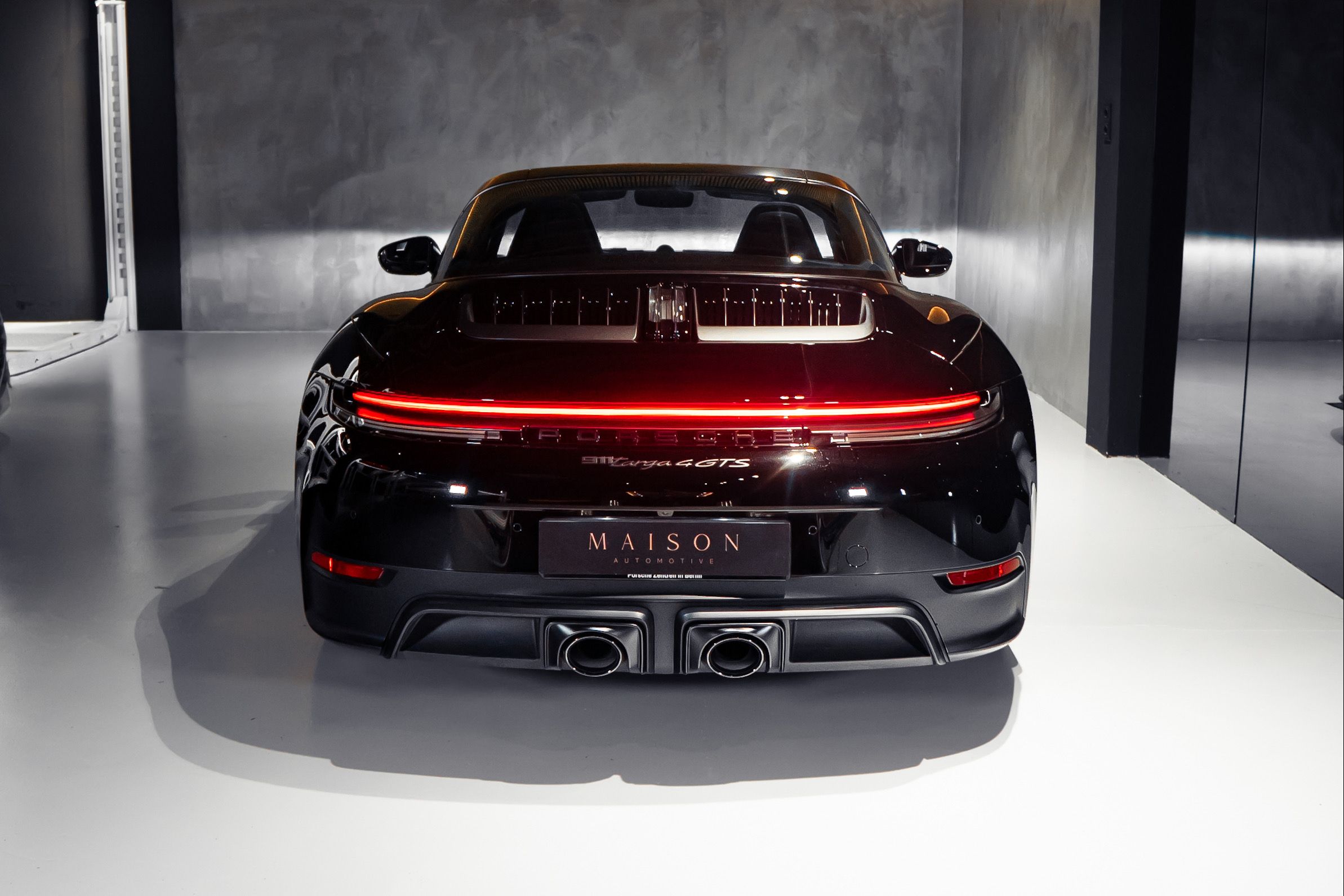 Porsche 911 Targa 4 GTS  — photo 16