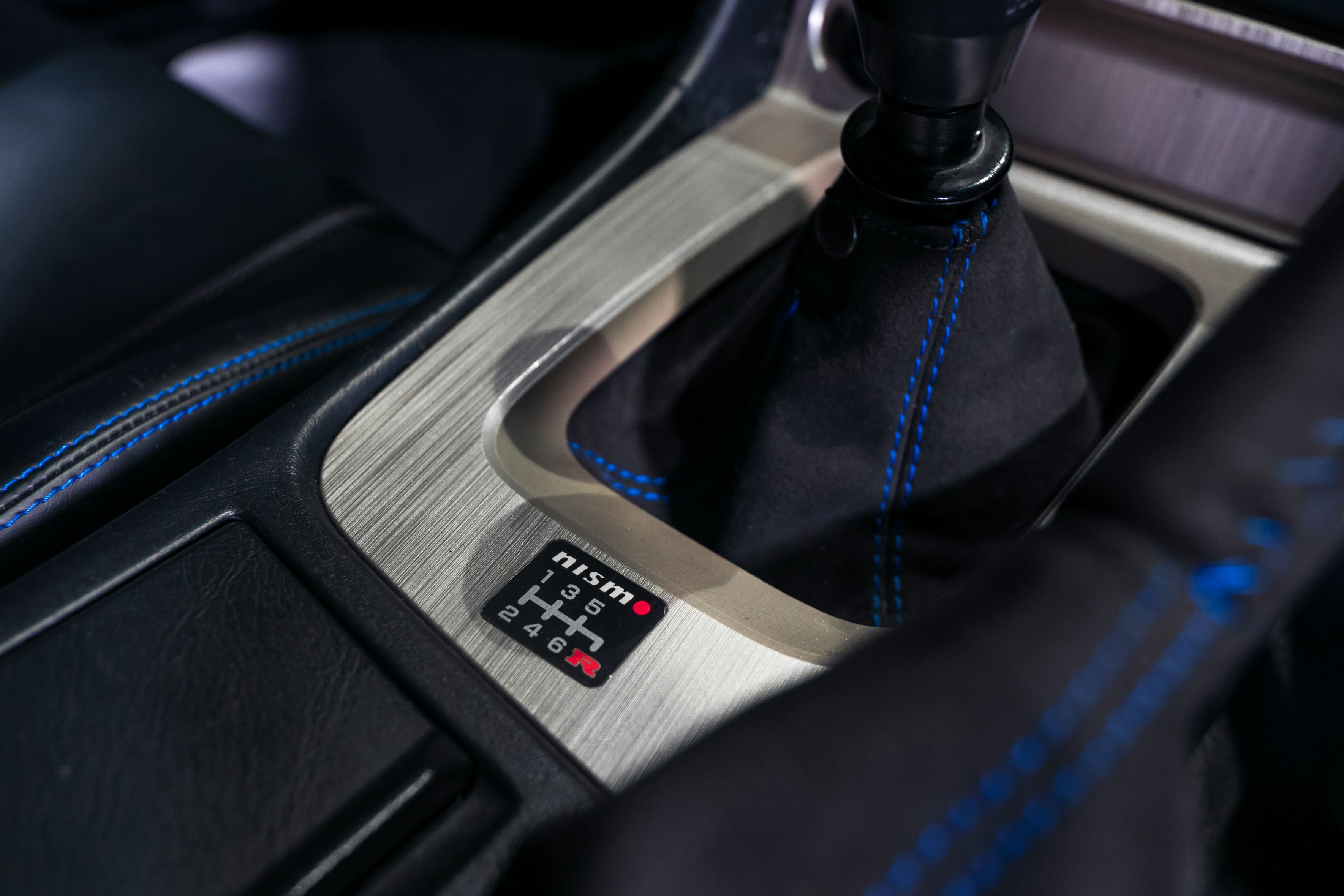 Nissan  Skyline GT-R R34 — foto 10