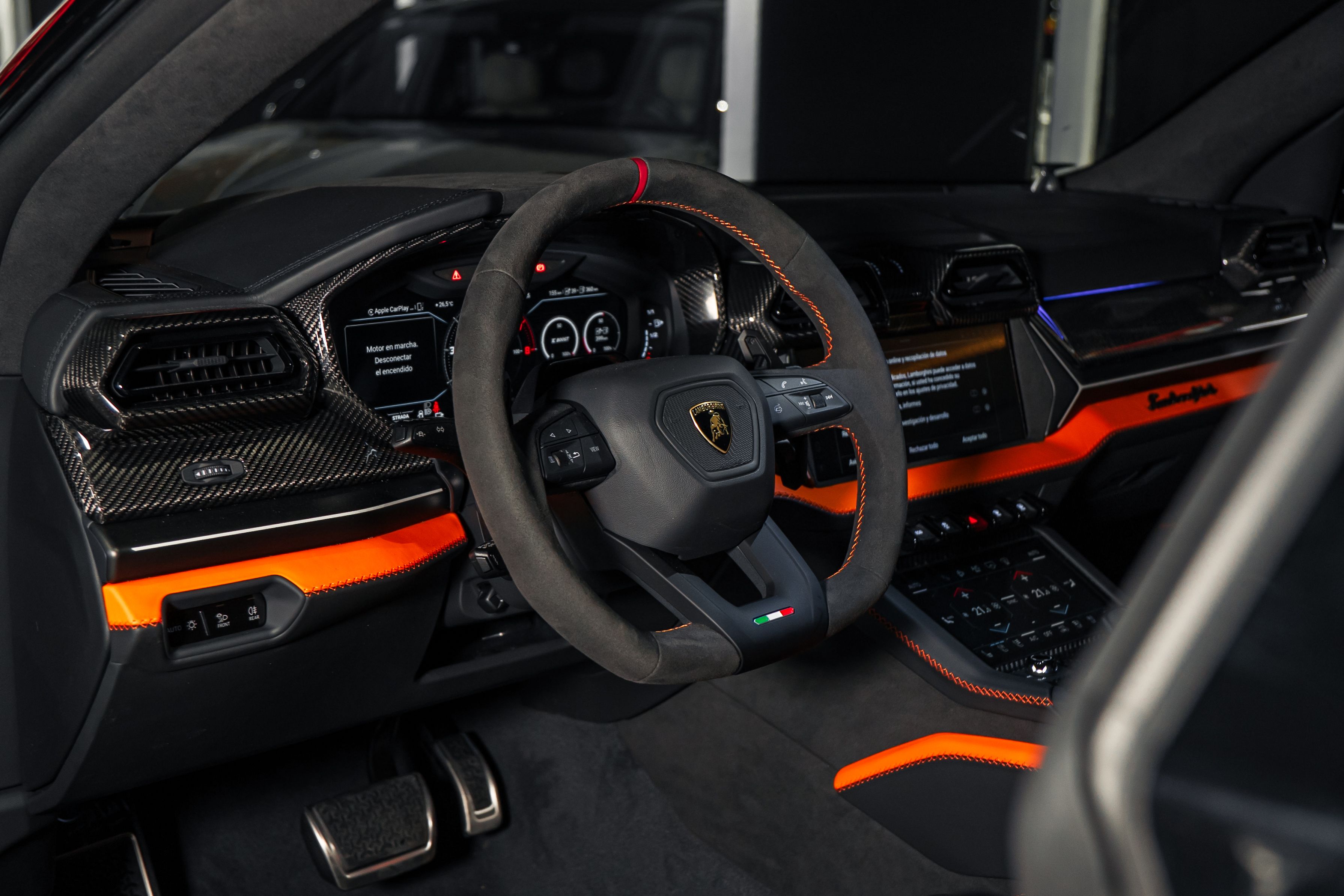 Lamborghini Urus — foto 7