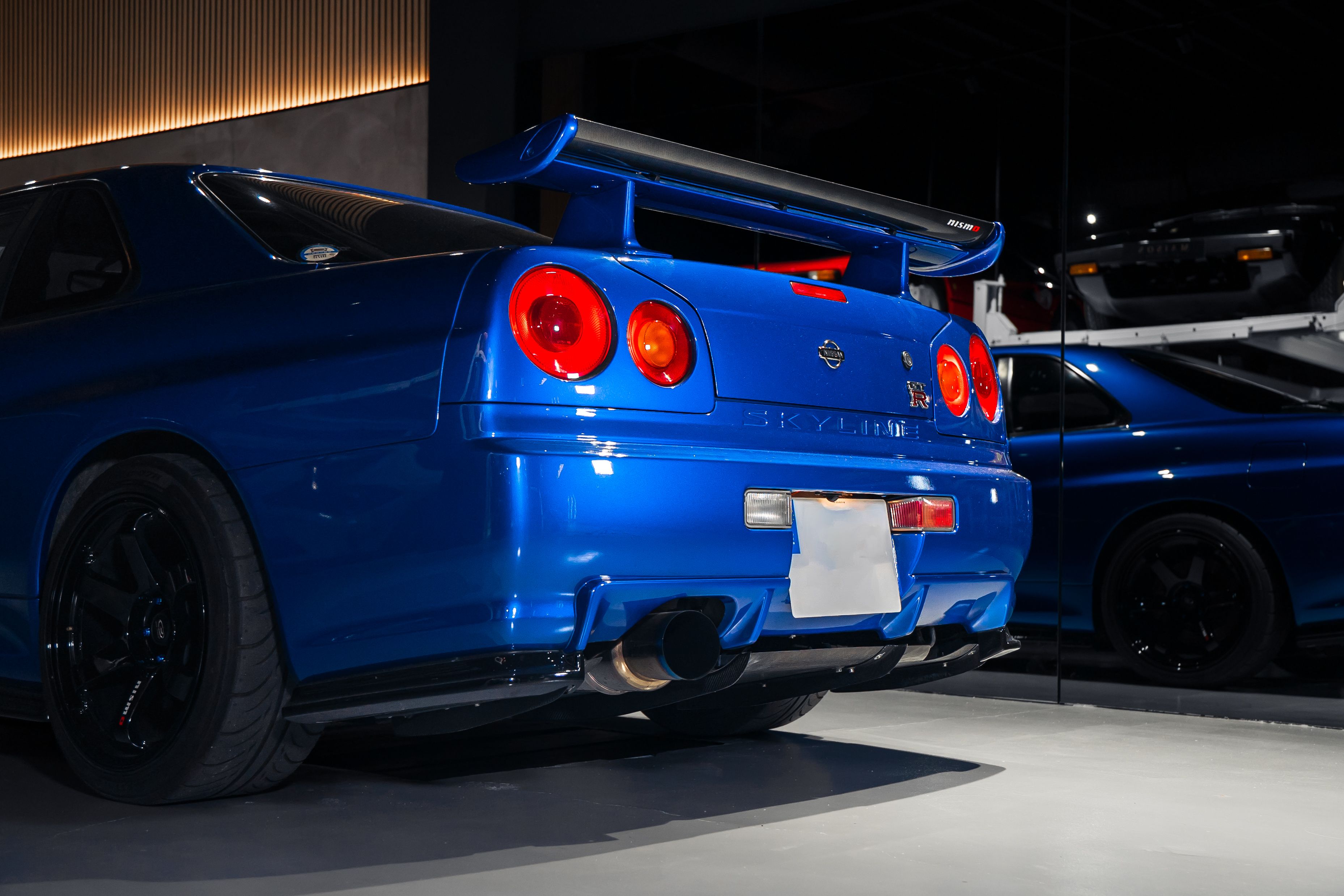 Nissan  Skyline GT-R R34 — foto 19