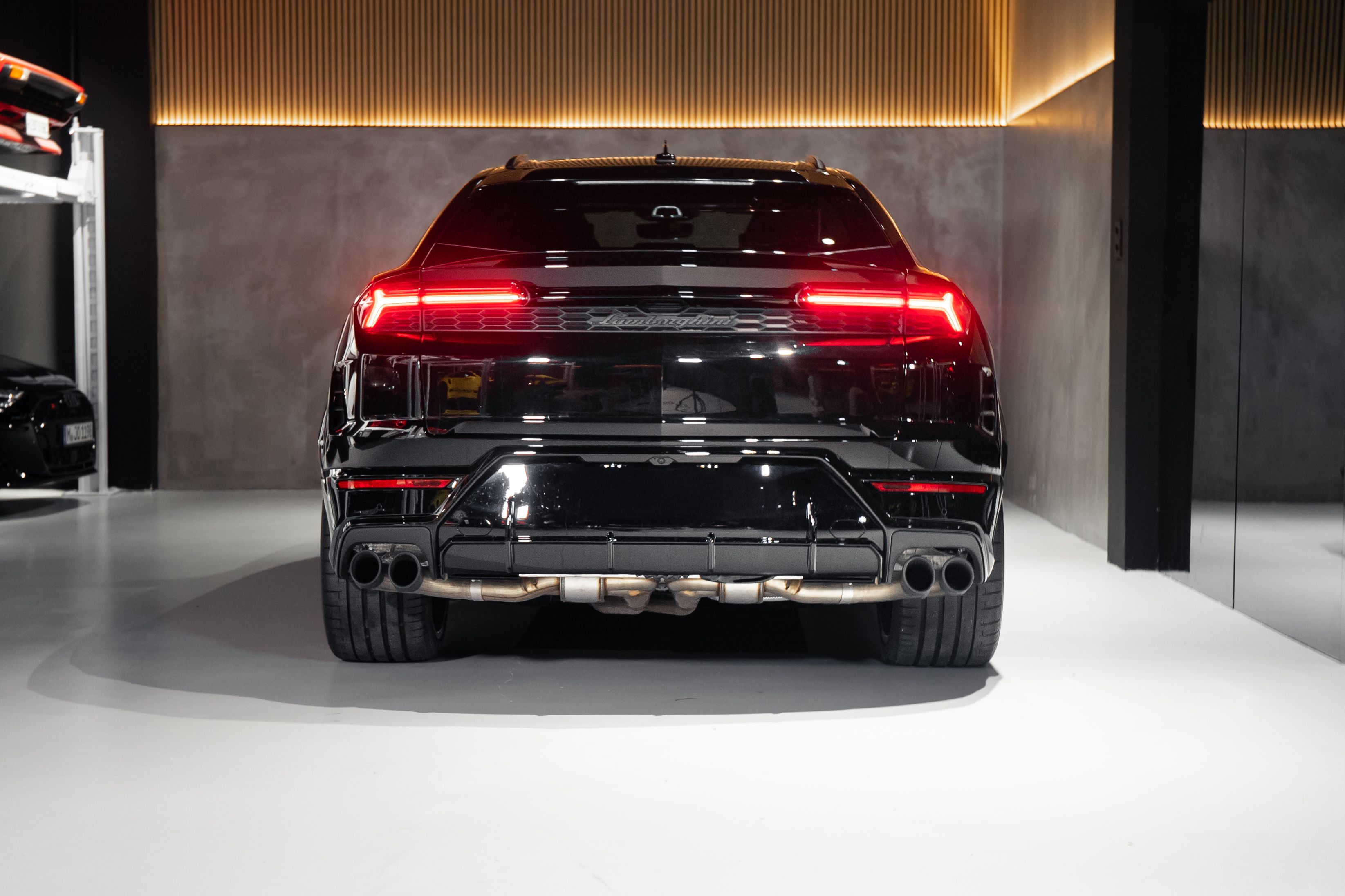 Lamborghini Urus — foto 11