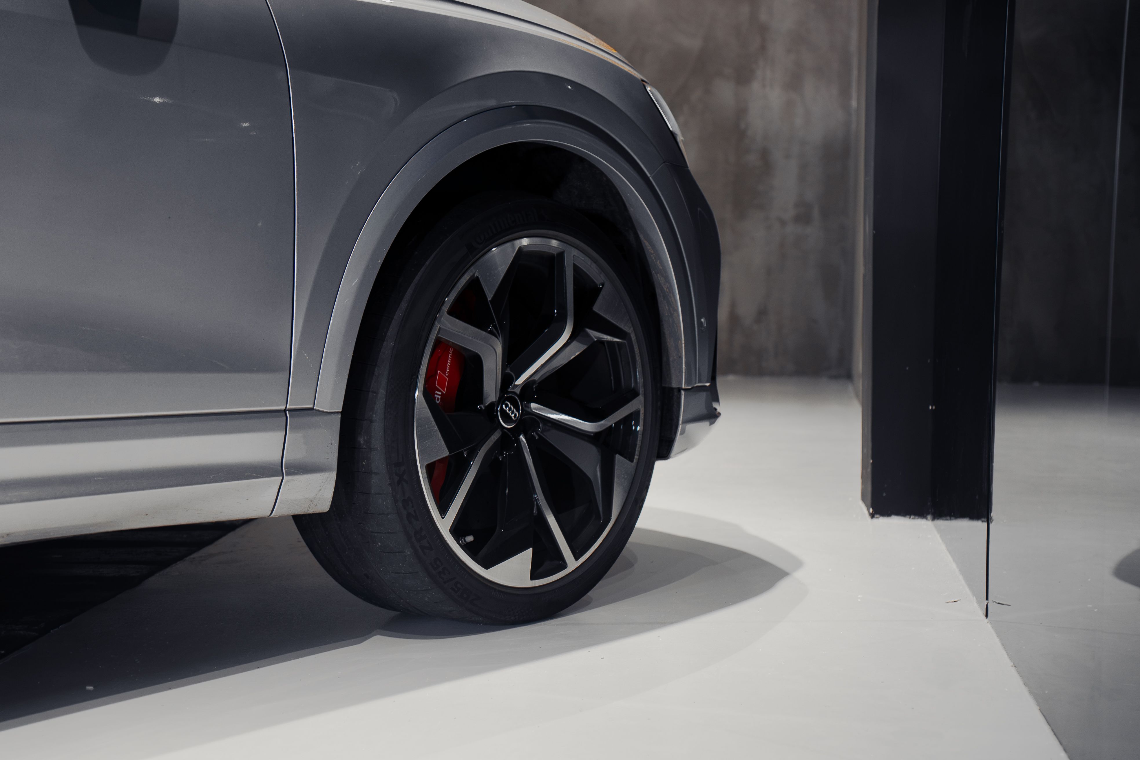 Audi RSQ8 — foto 5