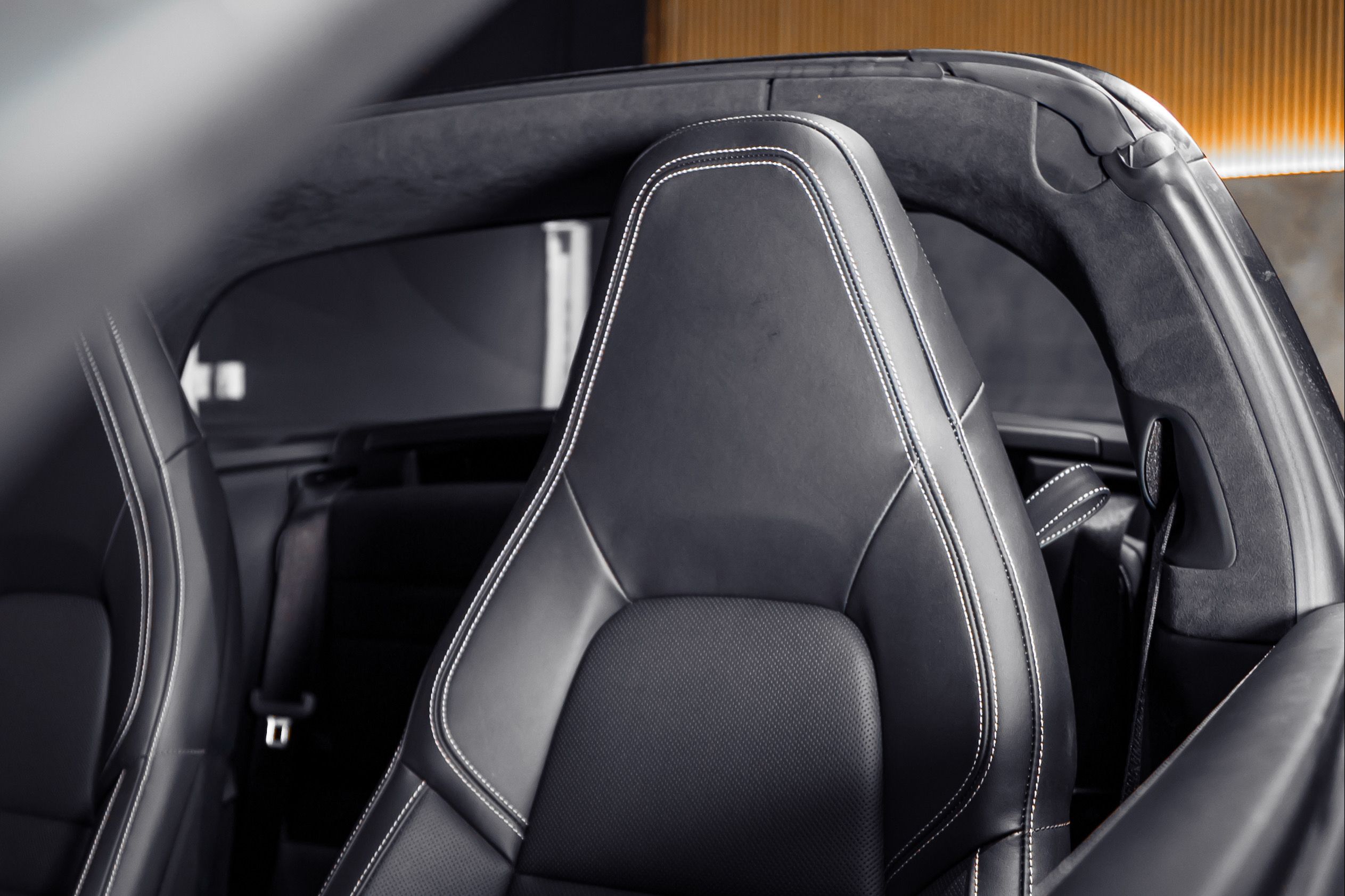 Porsche 911 Targa 4 GTS  — photo 12