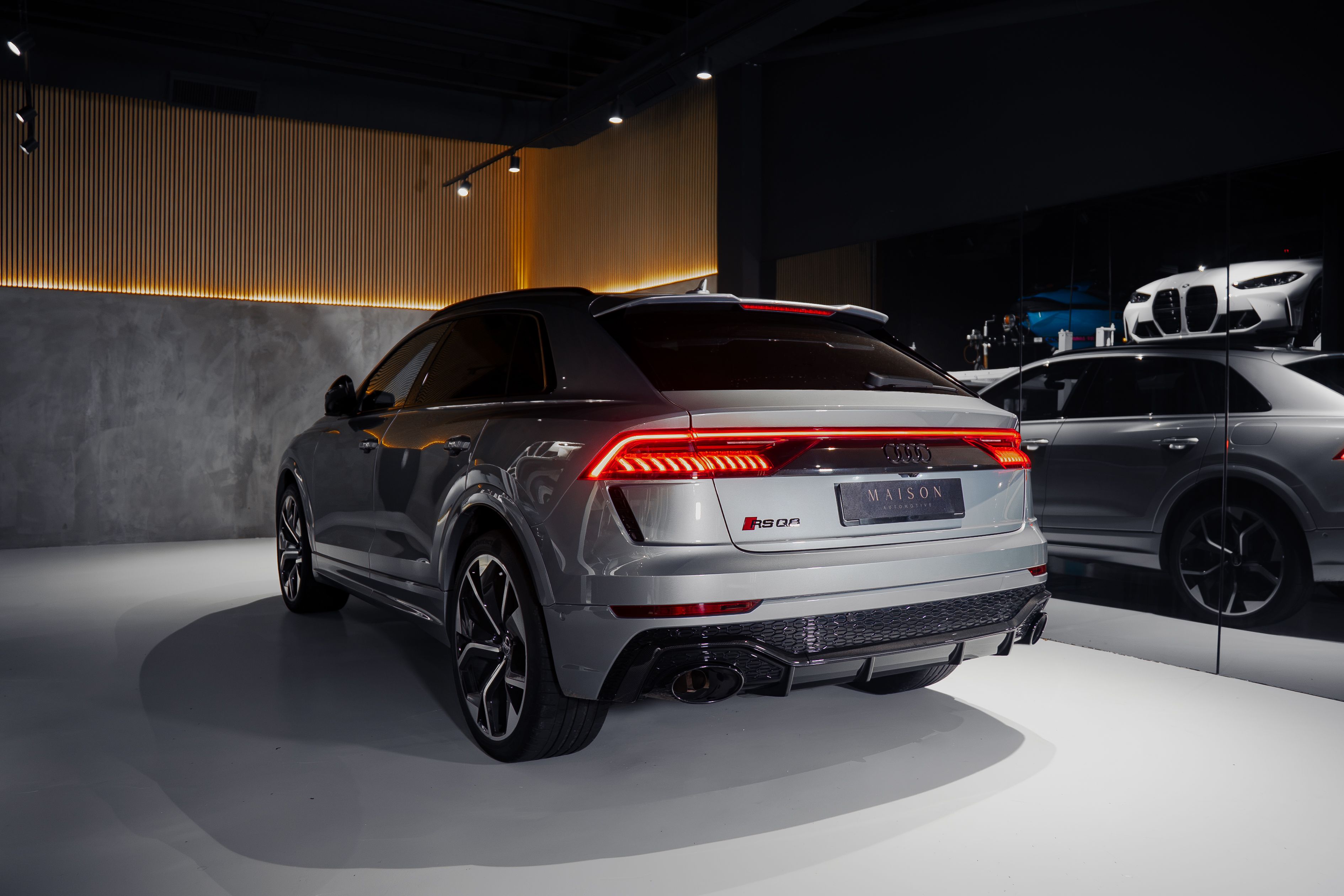 Audi RSQ8 — foto 13