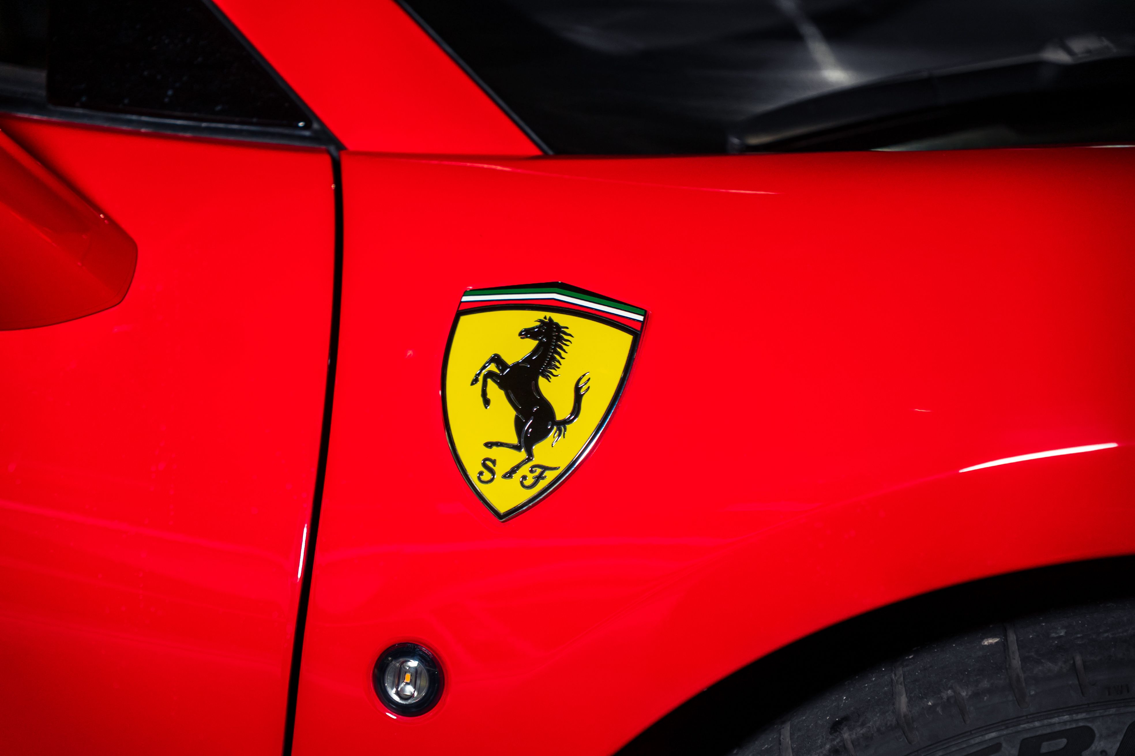 Ferrari F8 Spider  — foto 6