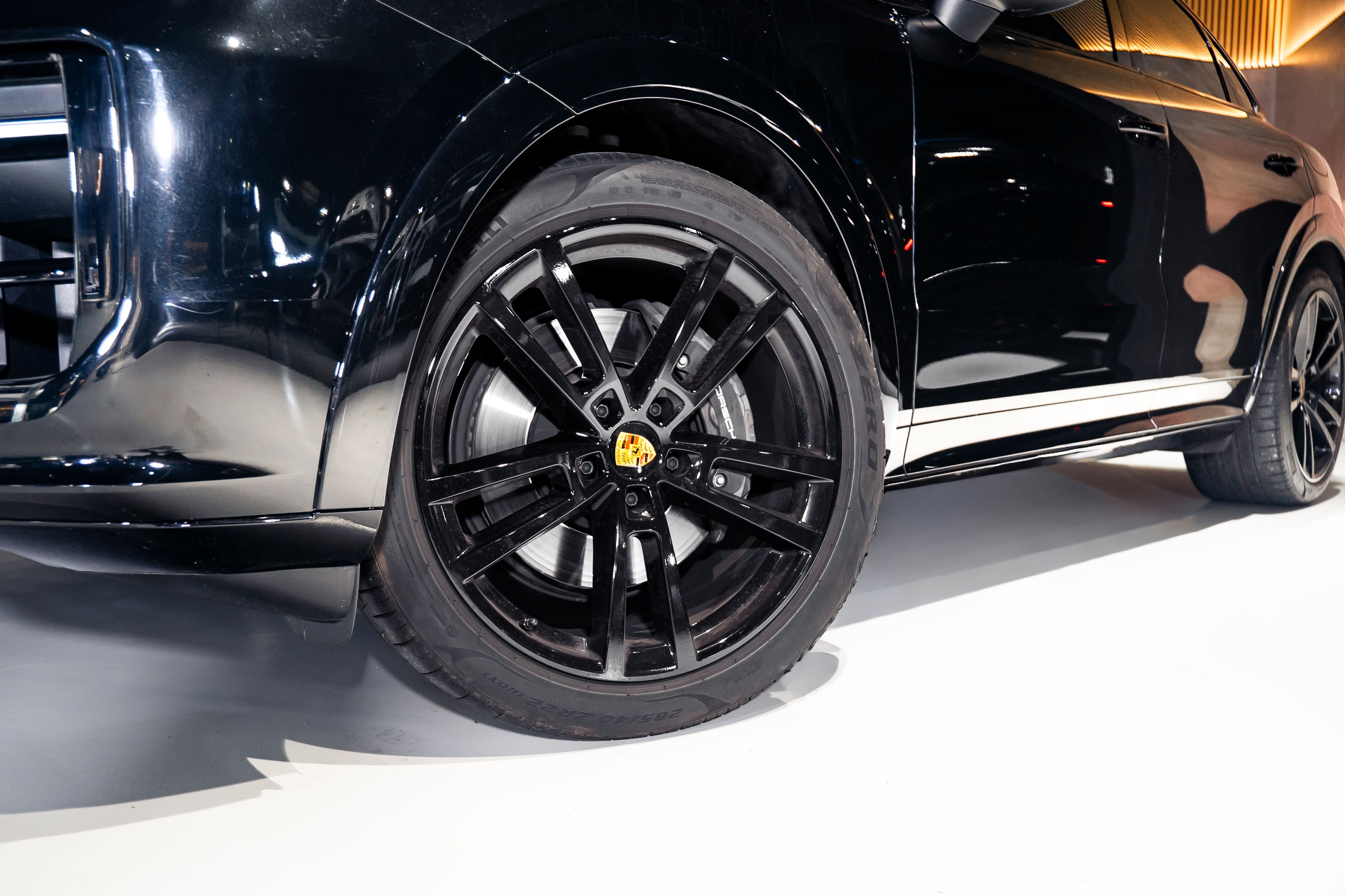 Porsche Cayenne  — photo 5