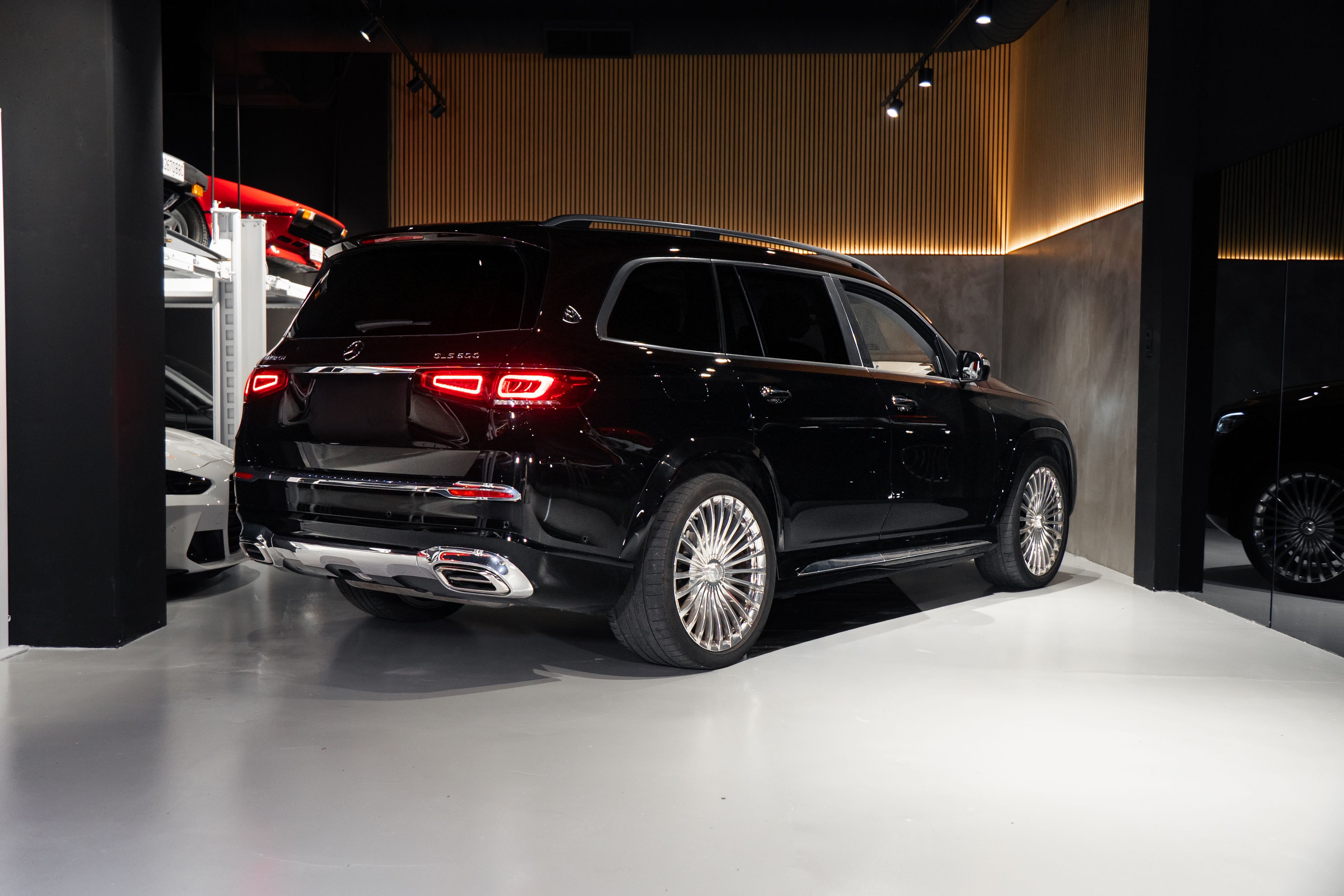 Mercedes-AMG Maybach GLS600 — foto 13