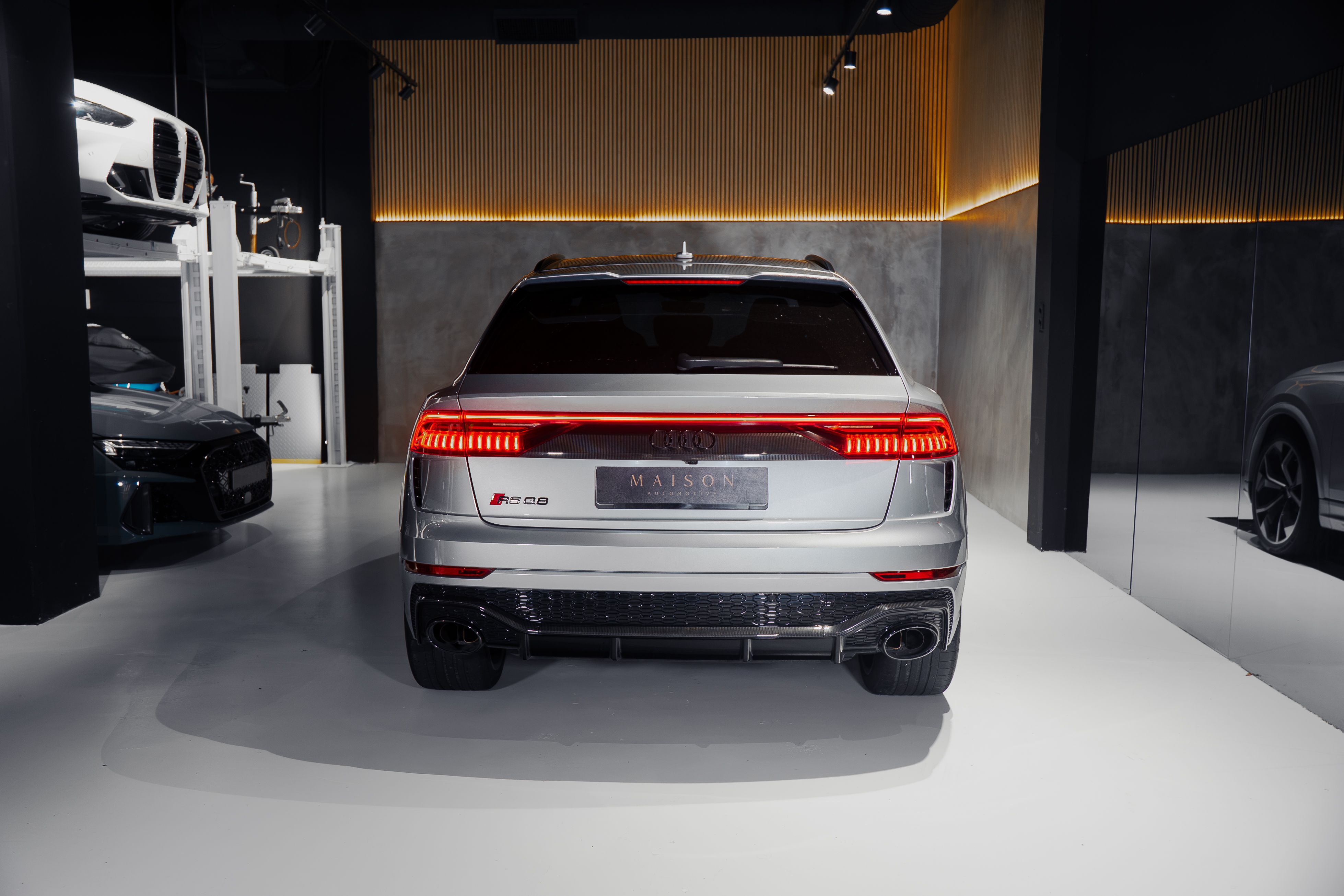 Audi RSQ8 — foto 11