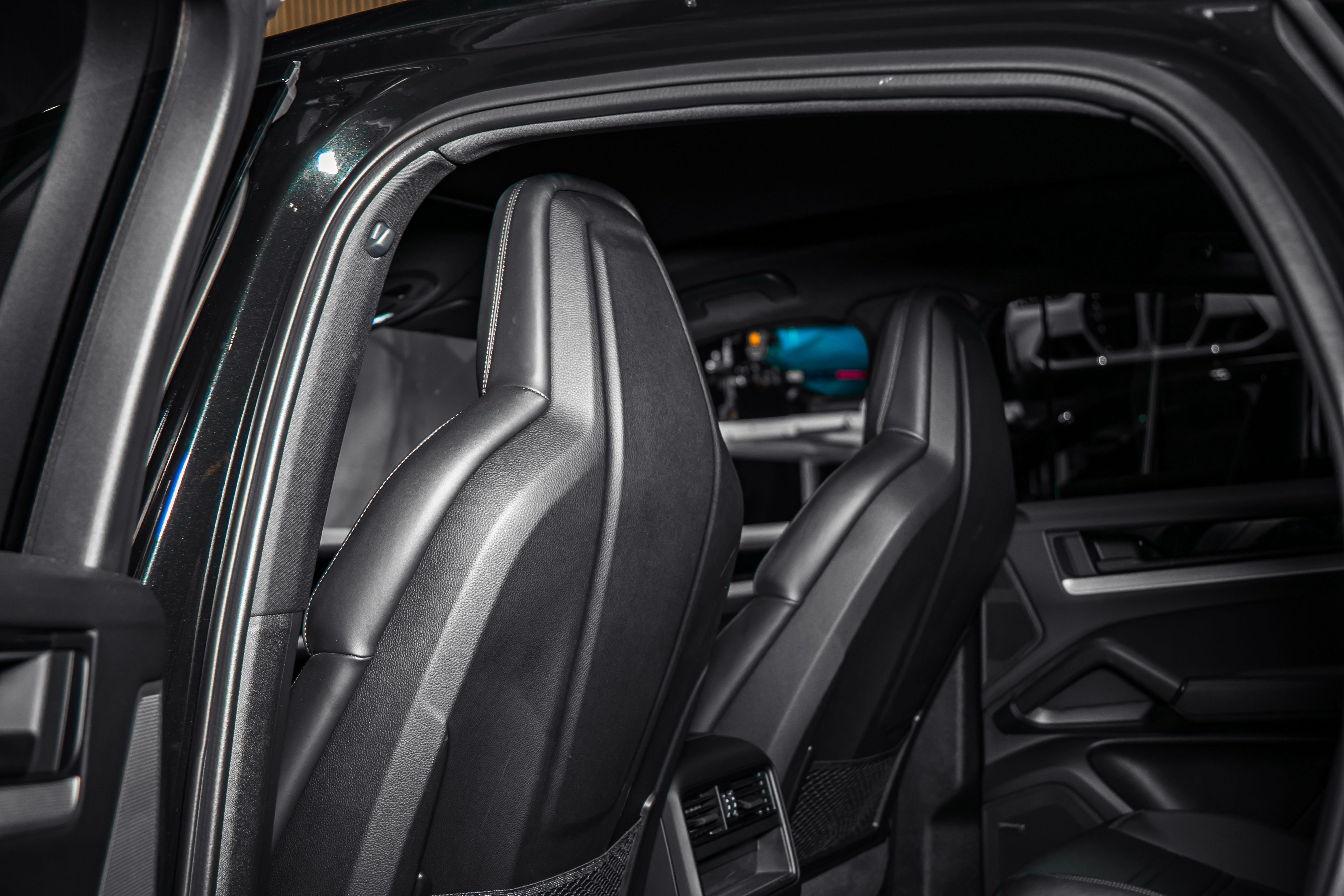 Porsche Cayenne  — photo 8