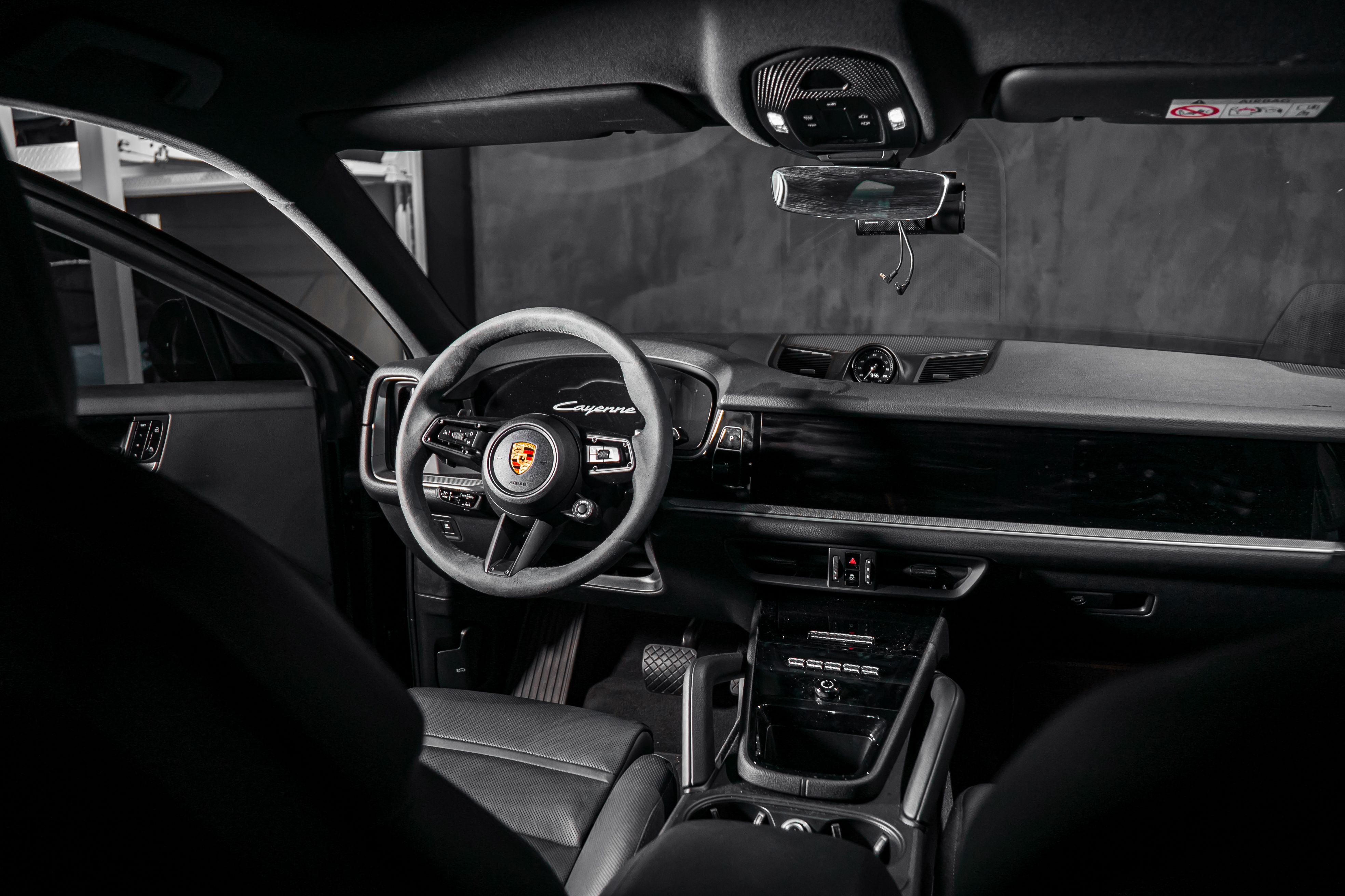 Porsche Cayenne  — photo 10