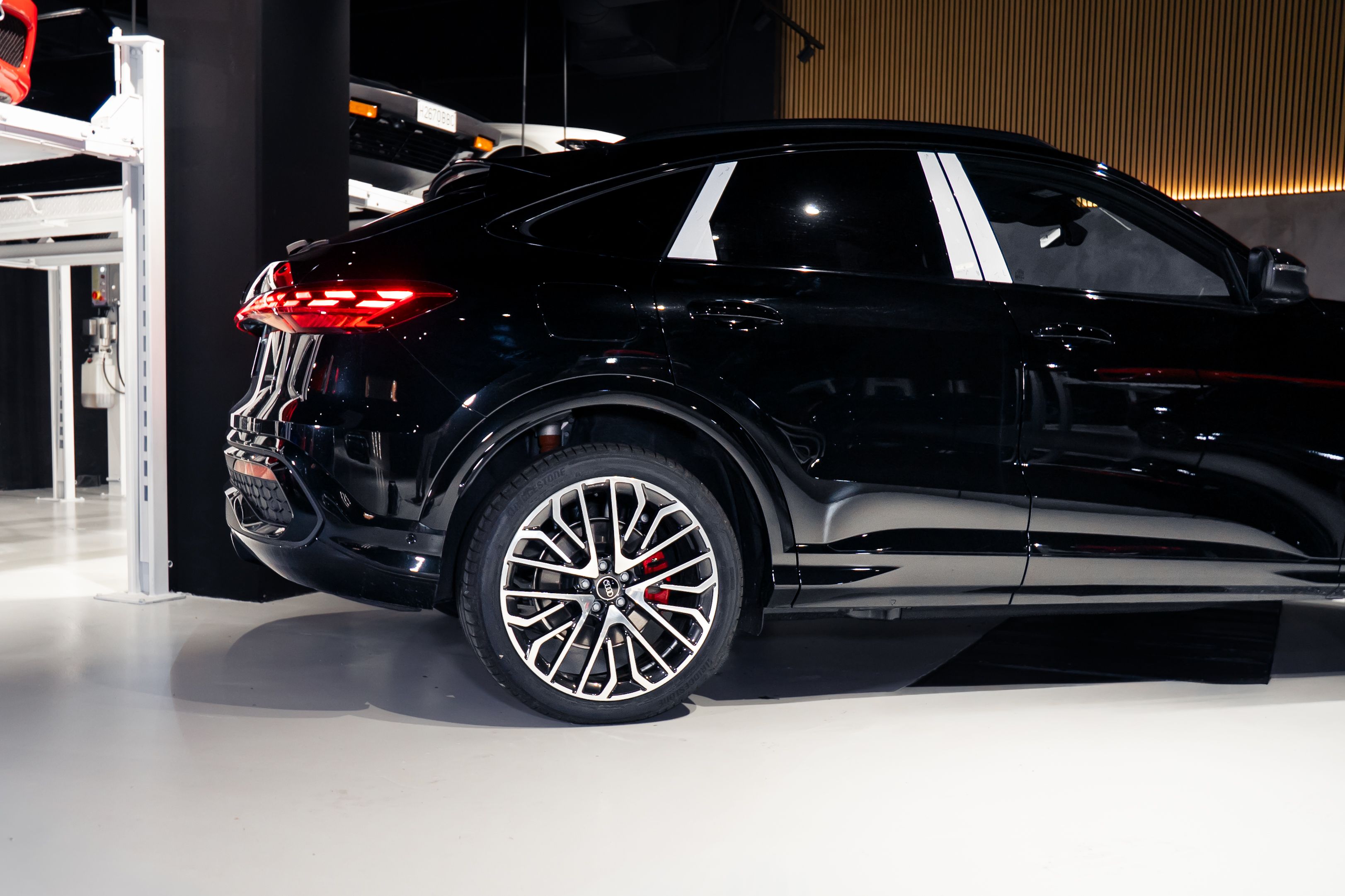 Audi Q5 Sportback — foto 11