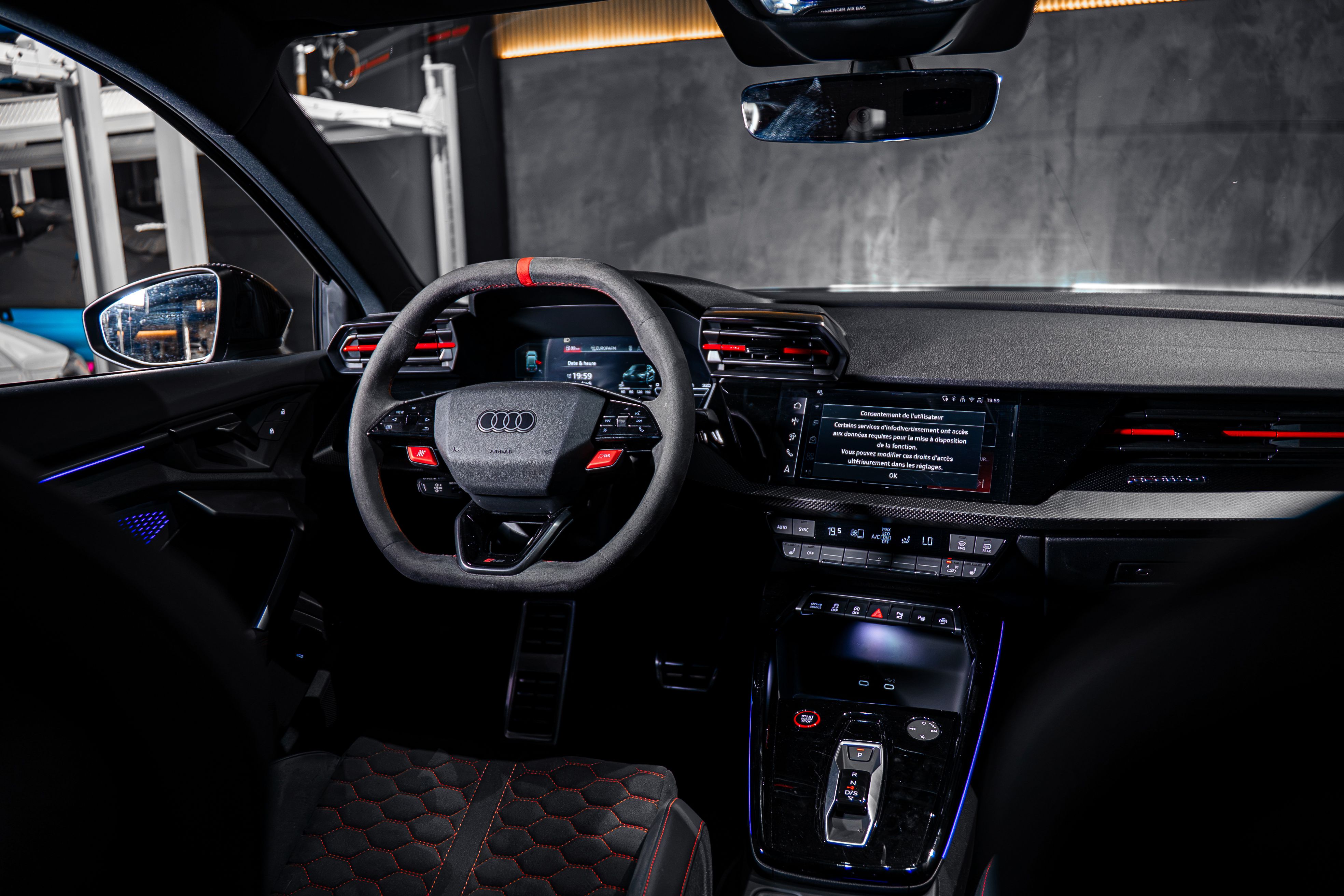 Audi  RS3 Sportback  — photo 9