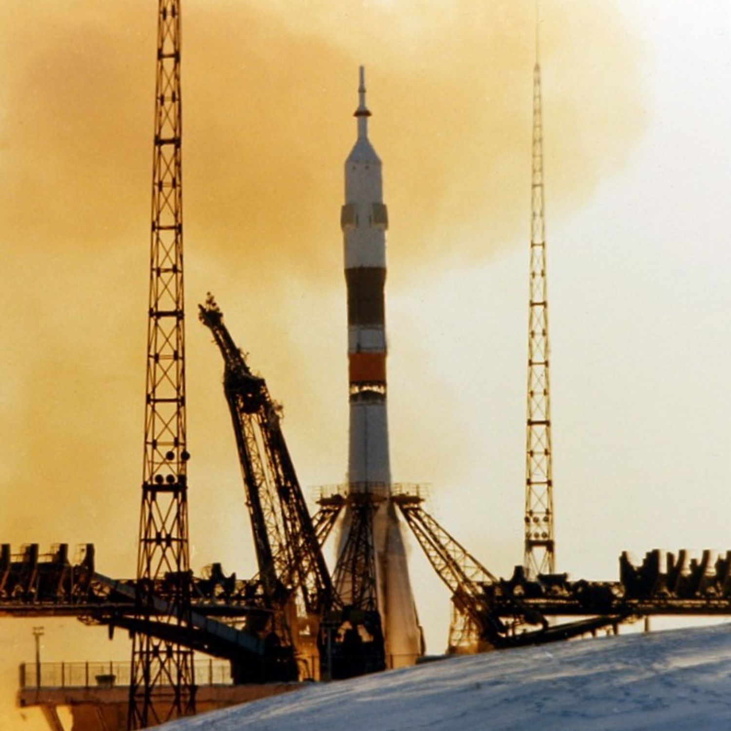 Soyuz T-10