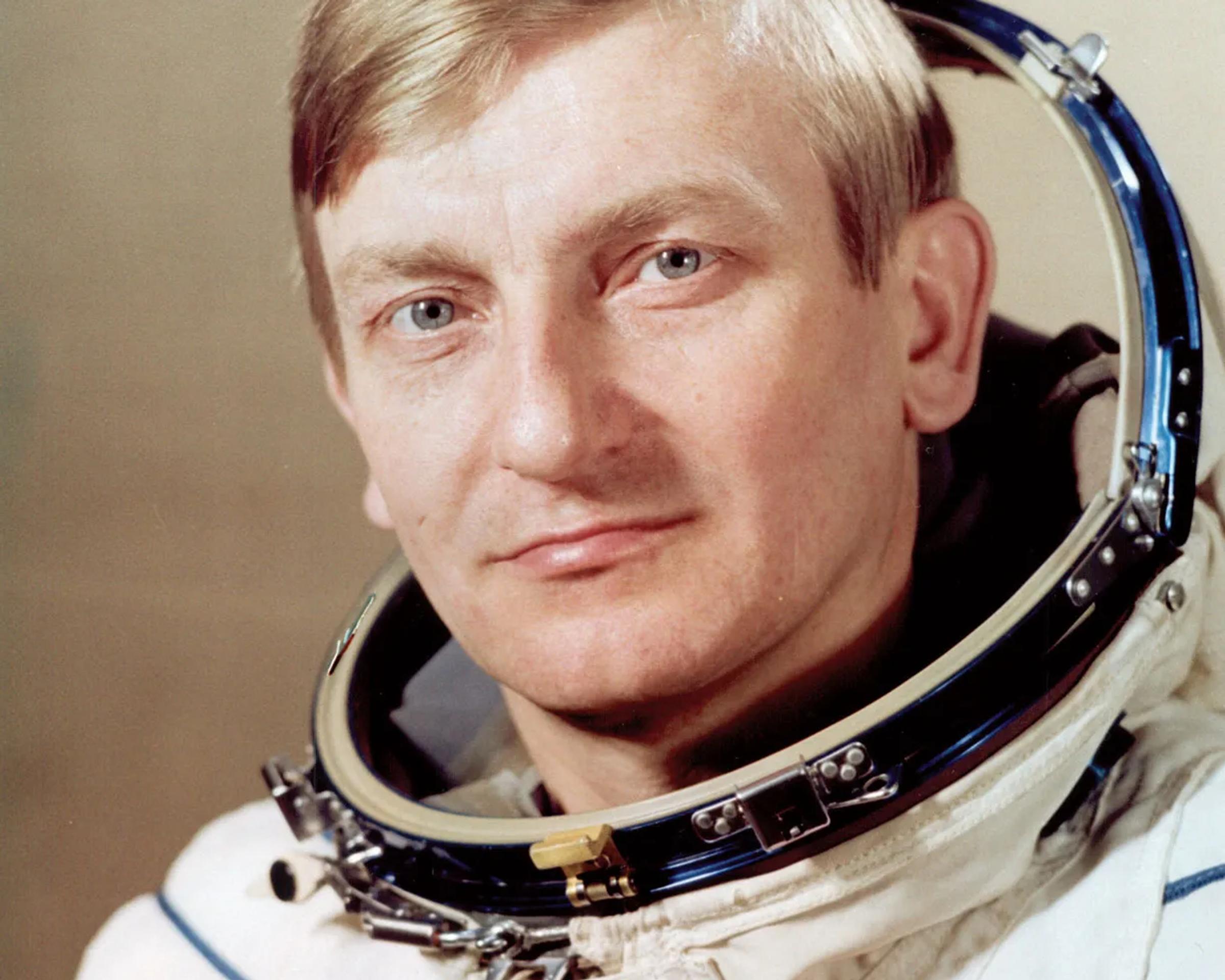 Miroslaw Hermaszewski