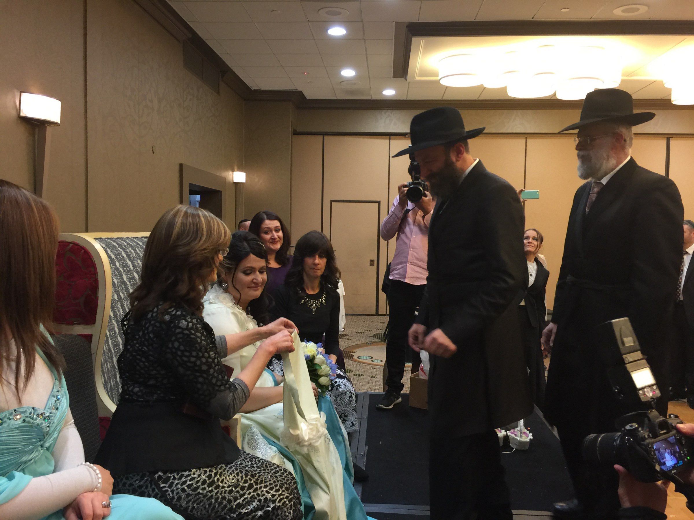 Reuven and Leah's chatuna, photo 13