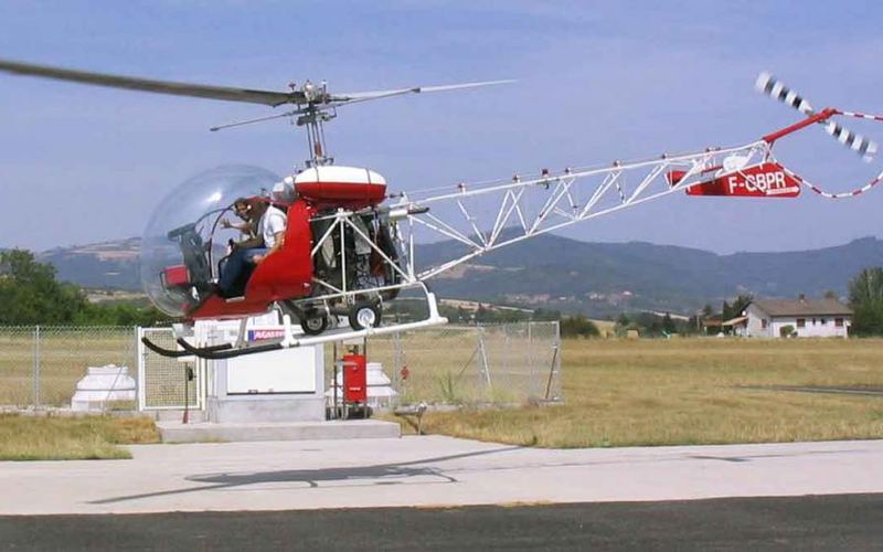 Bell 47 au décollage