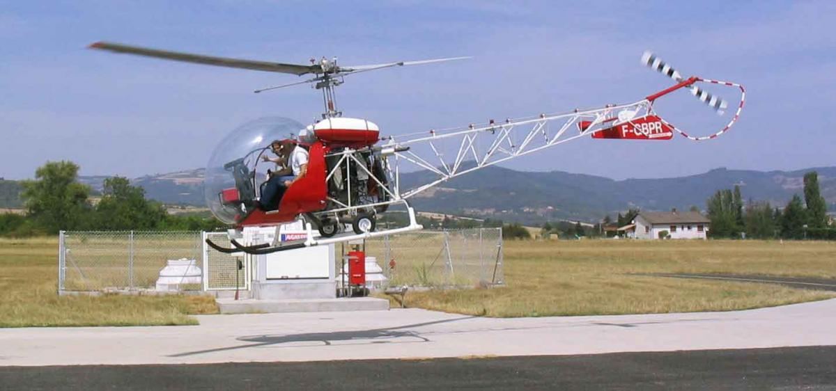 Bell 47 en vol