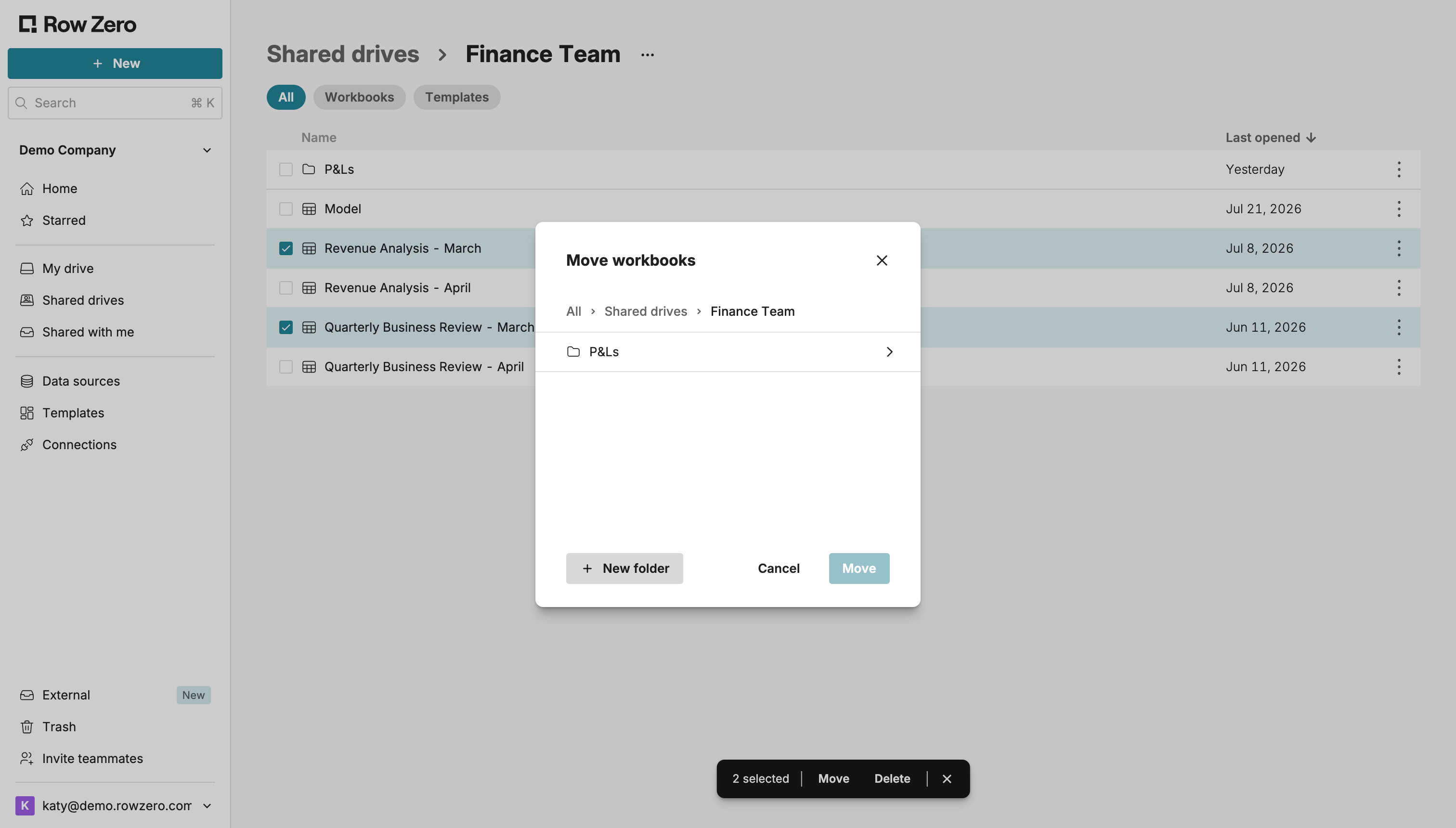 Select one or more workbook, template, or folder to move them to a new destination