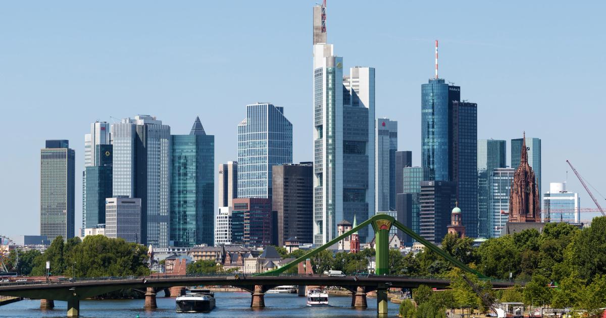 The Frankfurt am Main skyline, home city of the Grafling art collection and Salon Kennedy