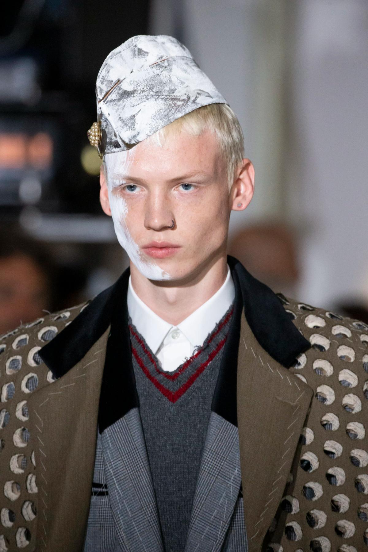  The Testimony of the Overwritten Surface: Look 4 from the Fall 2019 Artisanal collection, demonstrating the Bianchetto technique as an act of archival withholding. 