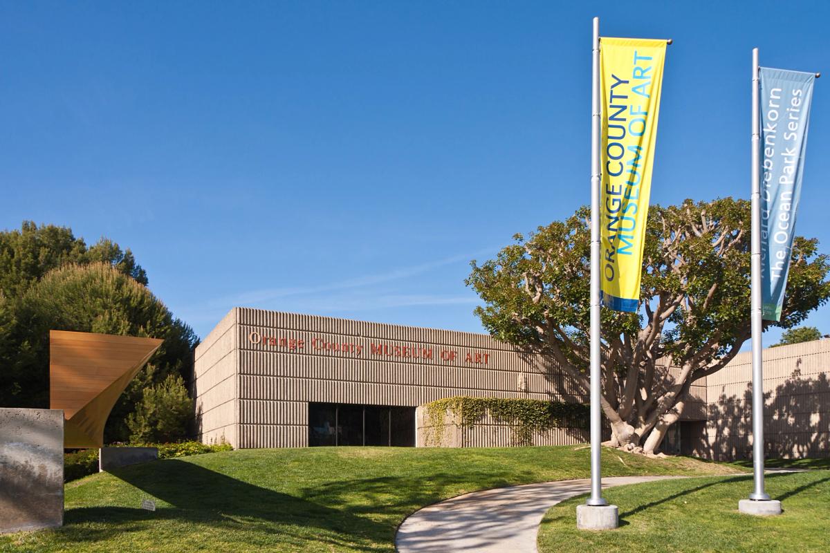 Orange County Museum of Art exterior in Newport Beach, California, where Heilmann's first major retrospective To Be Someone opened in 2007.