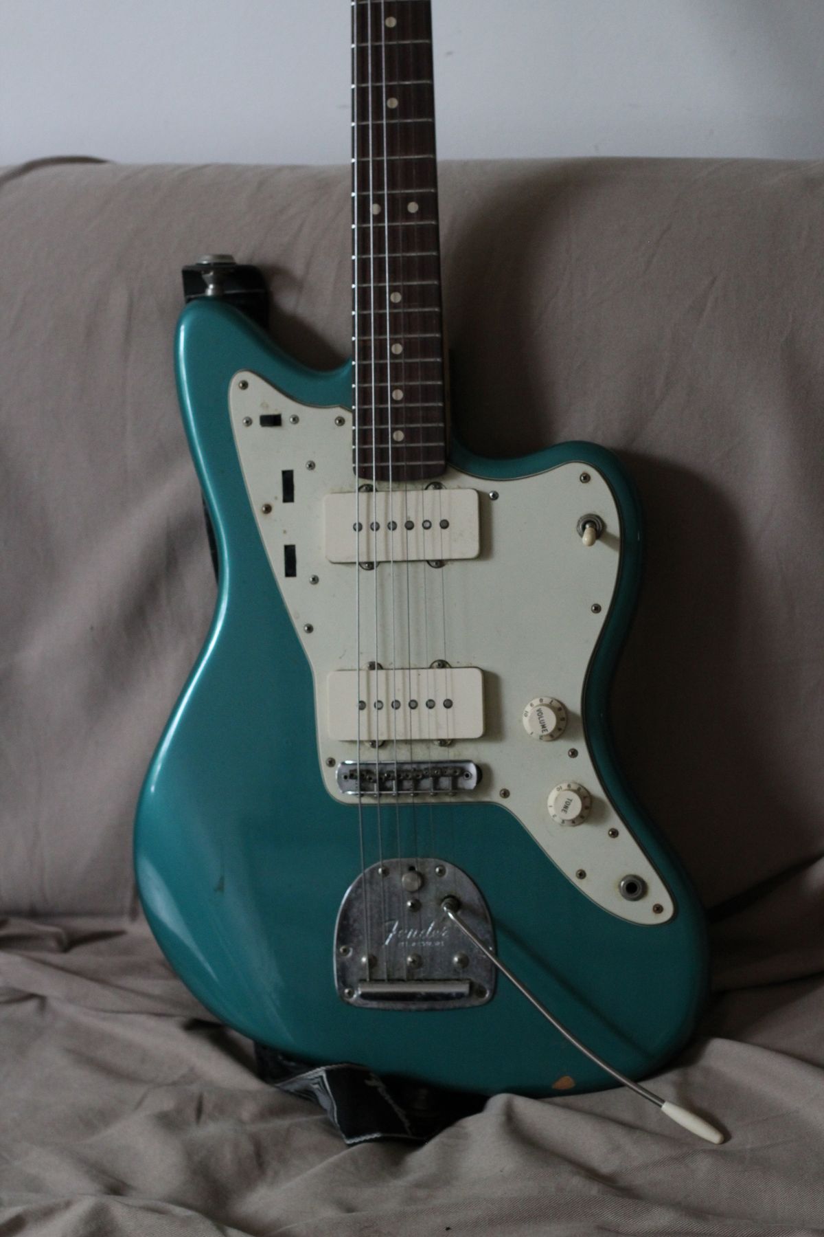 The body of a Fender Jazzmaster offset electric guitar, circa 1990